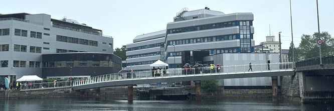 Illustrasjon av Norges lengste gangbro i aluminium er åpnet