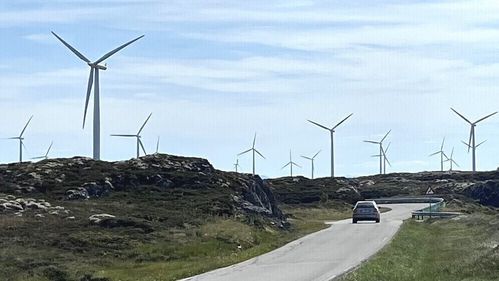 Illustrasjon av Fast-track for kraftutvikling, men håndbrekket står på i kommunene