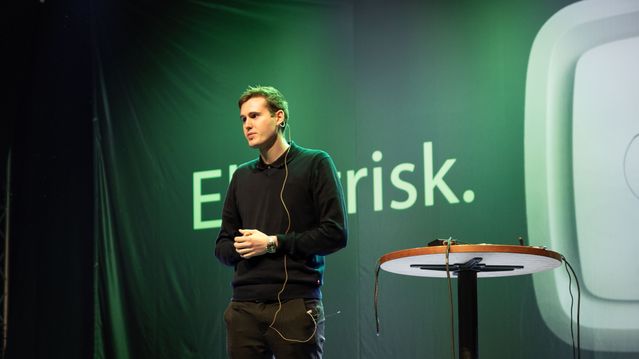 – Det startet med at foreldrene mine kjøpte elbil