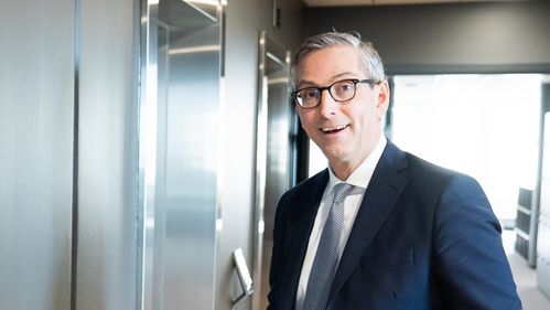 Illustrasjon av − Nå har vi rykket opp i eliteserien