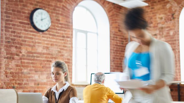 Studie om KI-agenter viser stor forskjell på ambisjon og realitet