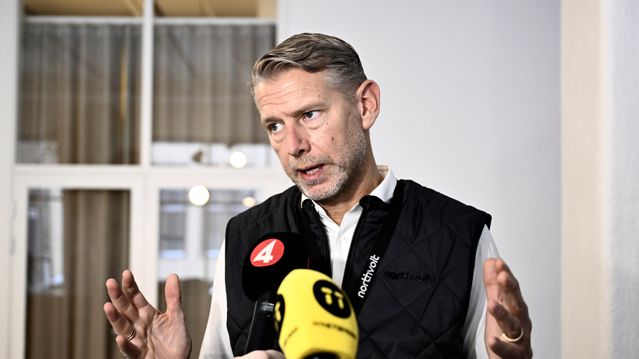 Northvolt-sjefen går av – håper lån fra Scania kan redde selskapet