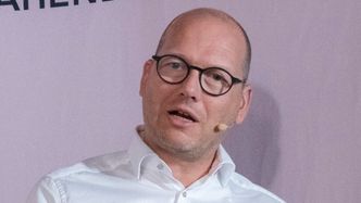Illustrasjon av Bygger ny fiber&shy;kabel mellom Oslo og Trondheim