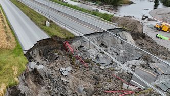 Illustrasjon av Målte Rammstein-skjelv. Nå testes fiber som sensor