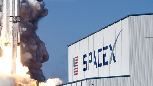Illustrasjon av SpaceX-aksjen styrtet på børs 