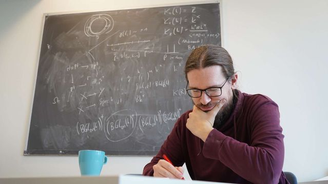 Regnestykkene hans er for vanskelige for en datamaskin