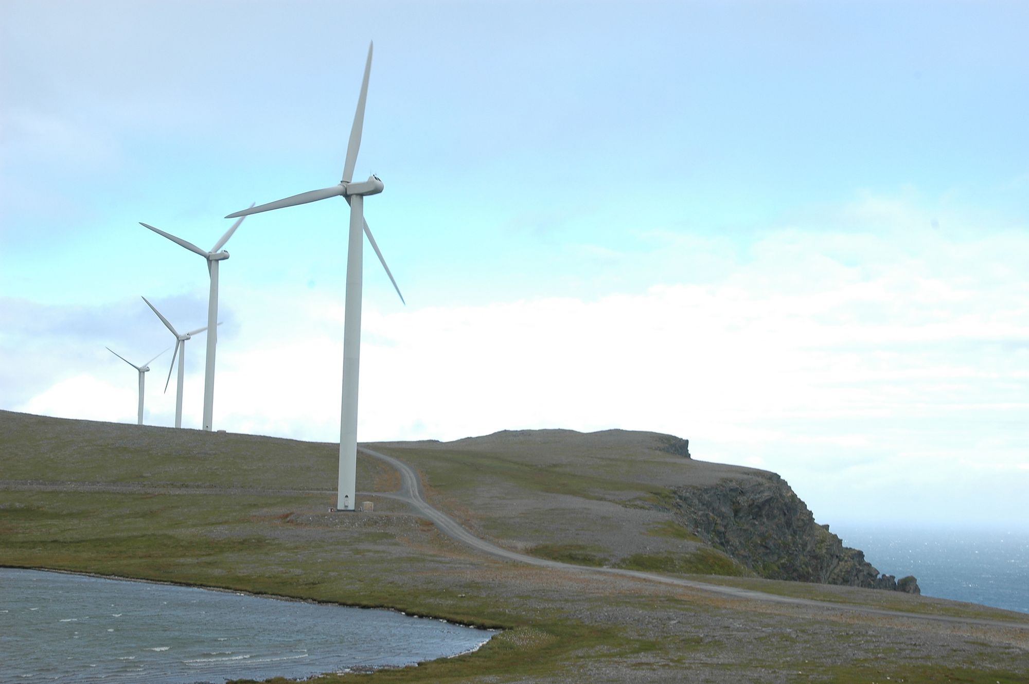 Equinor får beholde sin reservasjon hos Statnett, men kampen mot Kraftløftet har akkurat begynt, skriver Lars Eide, sivilingeniør og Rødt-medlem. Bildet er fra Havøygavlen vindpark i Måsøy kommune.