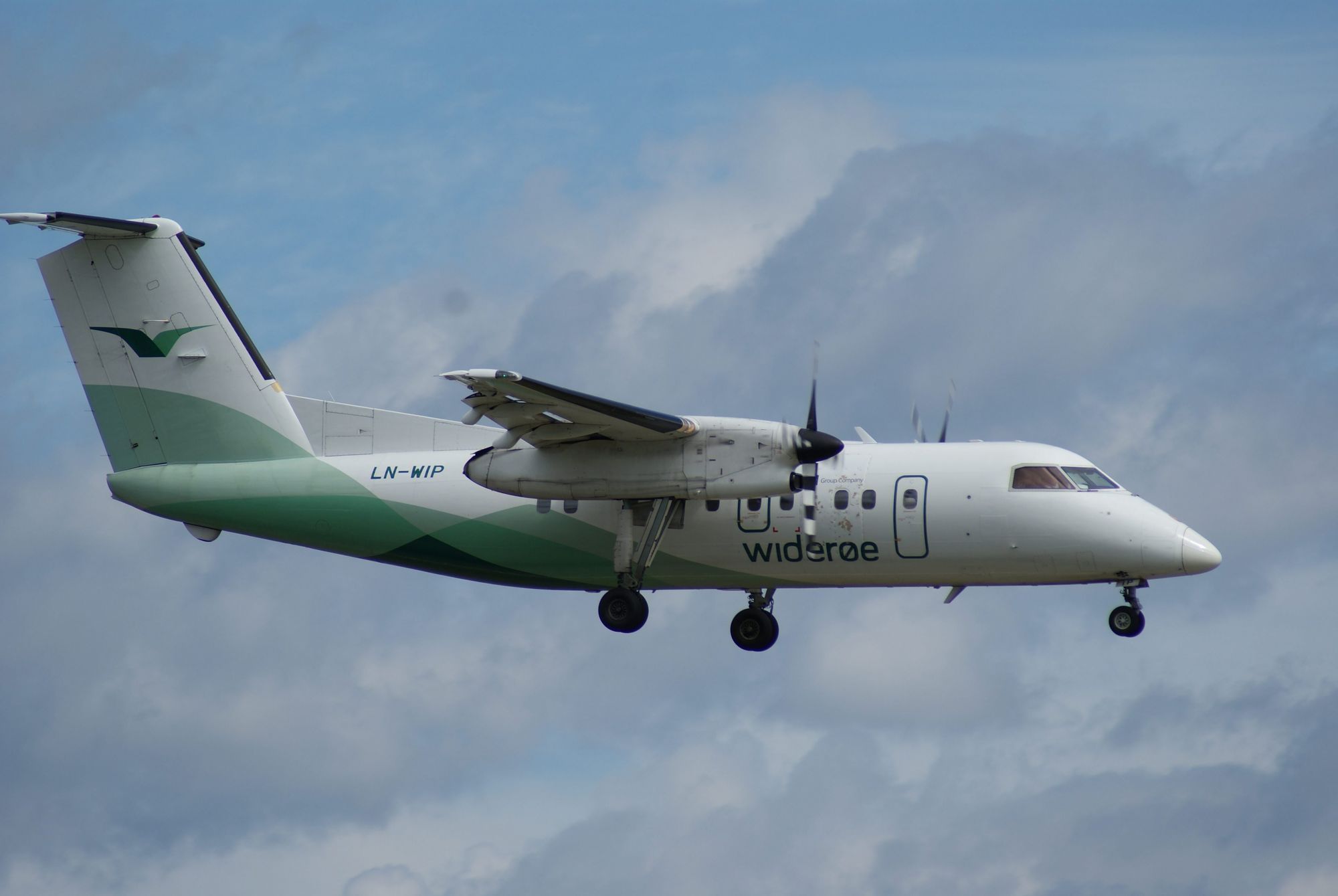 Det var dette flyet, Widerøes Dash 8 LW-WIP som kom for lavt under innflygning i desember 2022. 