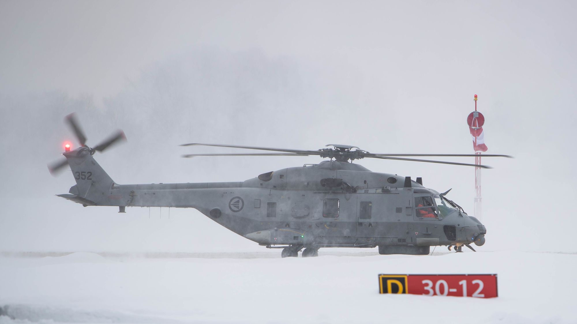 Det første NH90-helikopteret i endelig versjon ankom Norge 22. januar 2018.