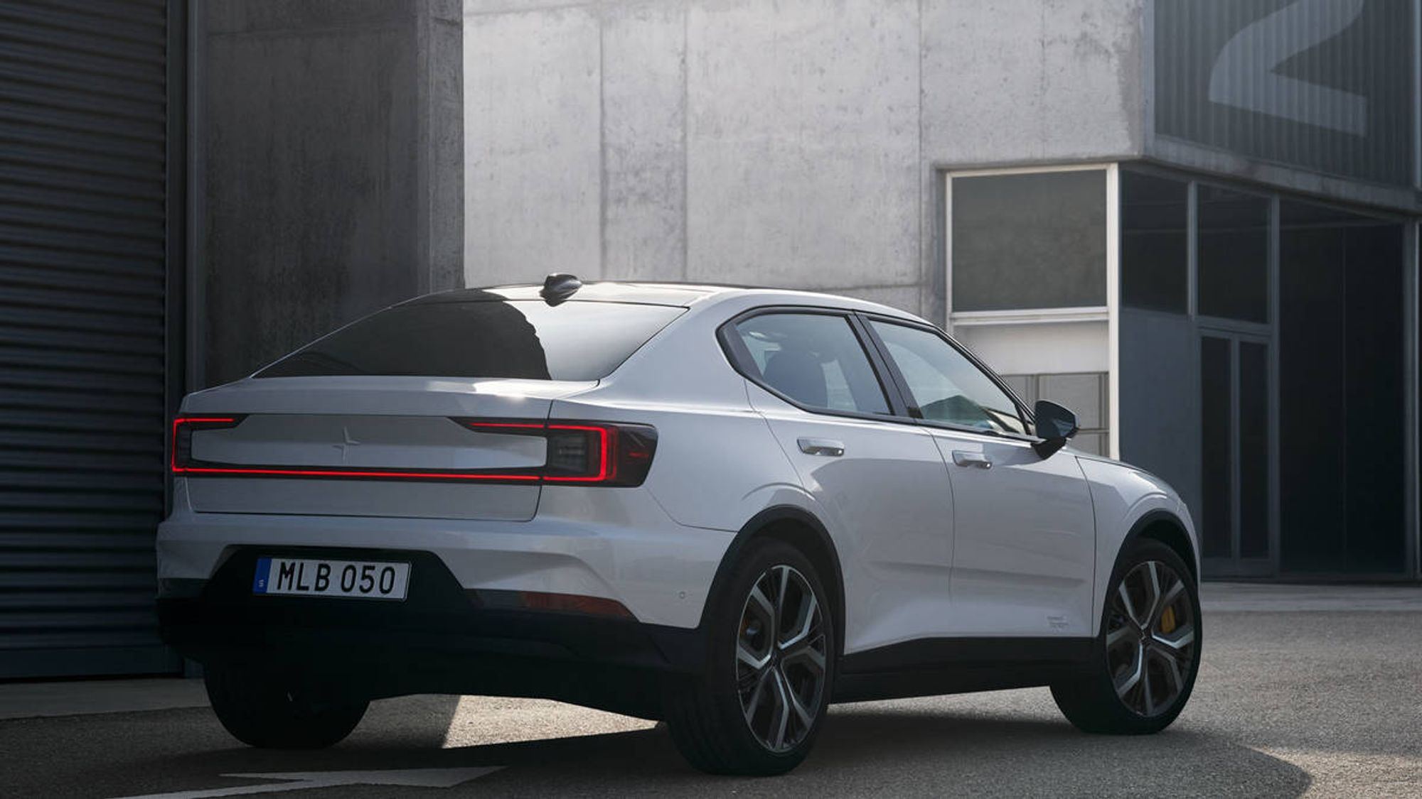 Batteriet i Polestar 2 består av 324 poseceller fordelt på 27 moduler.