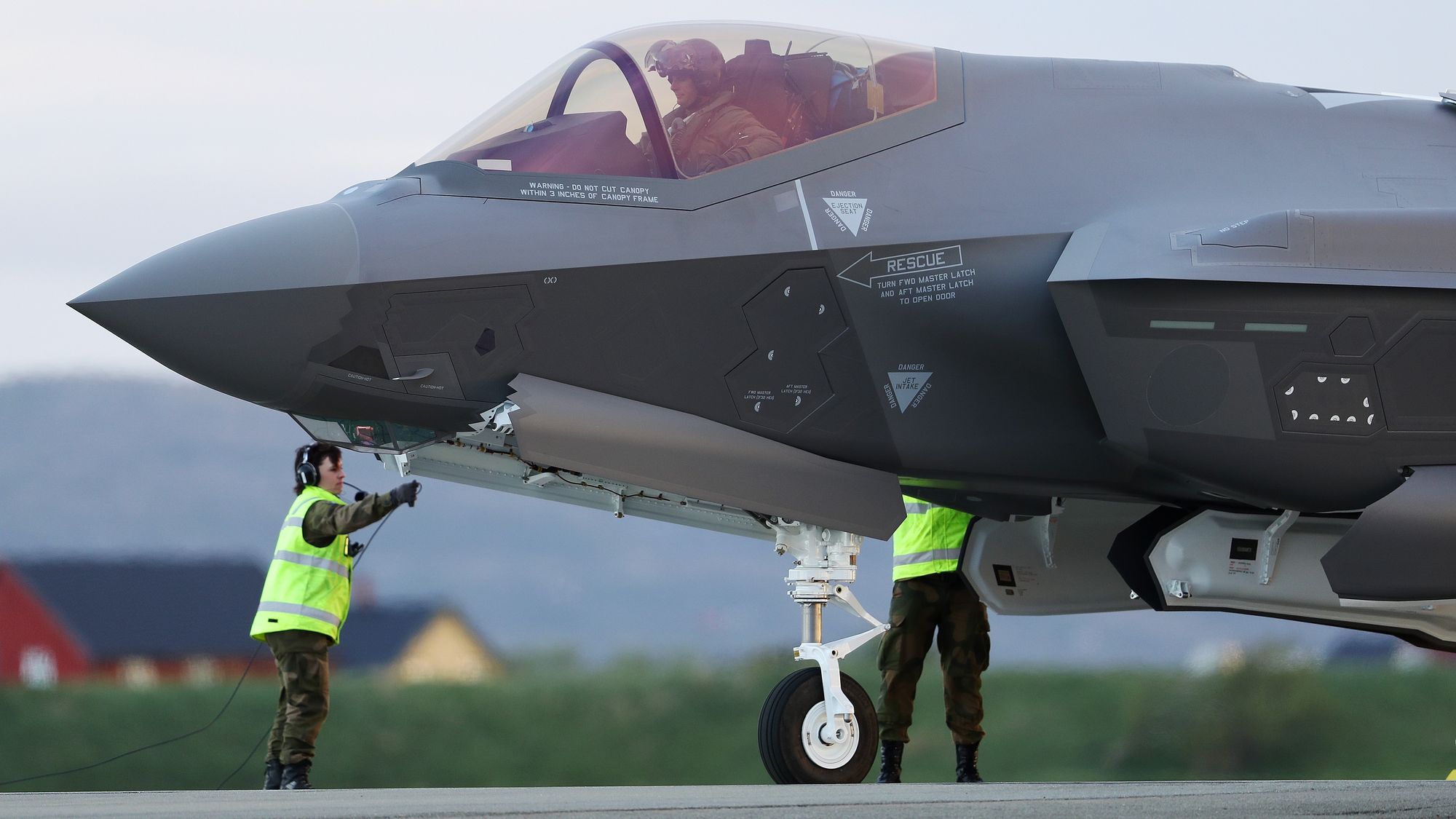 Et av de tre F-35-flyene som landet på Ørland første gang 22. mai i fjor.