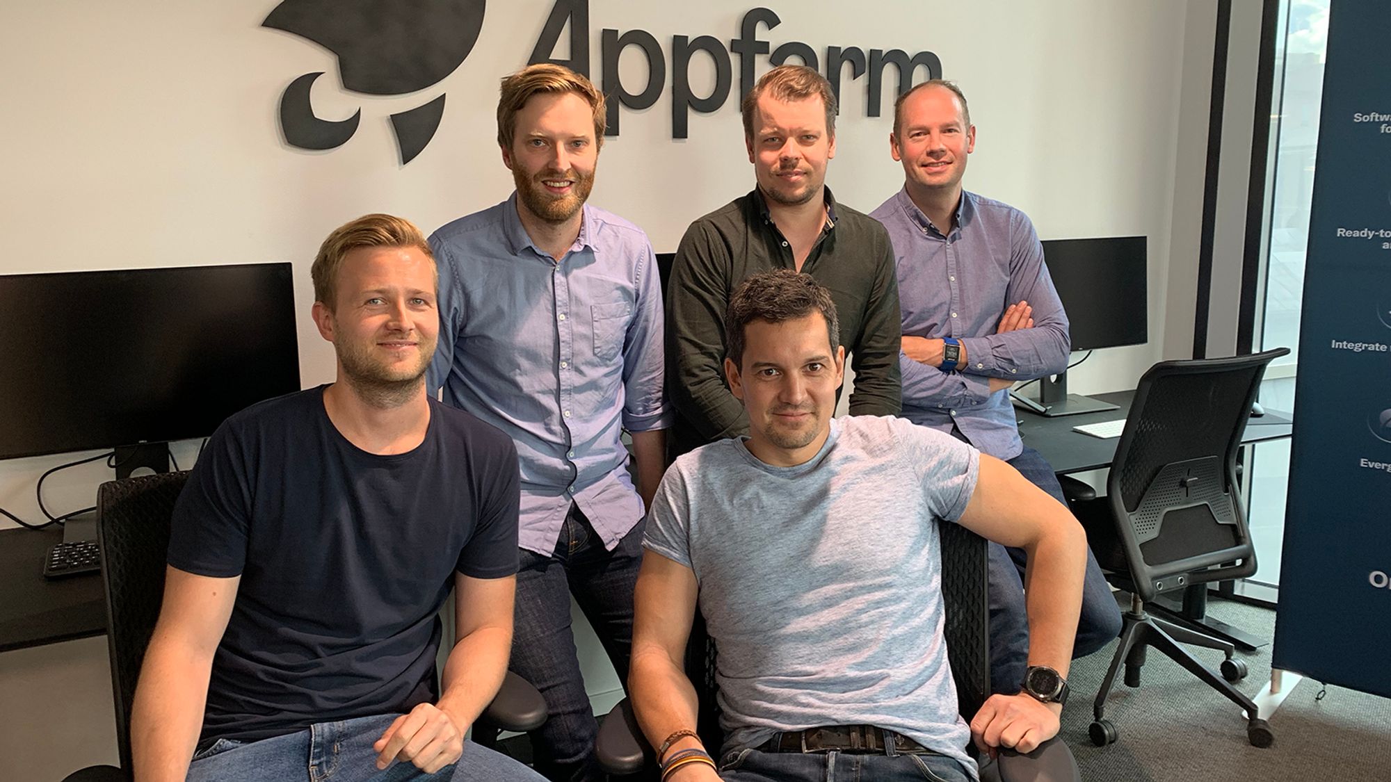 Teamet i Appfarm.io. Fra venstre: Simon Larsen (VP Product & Co-Founder), Marius Tuft Mathisen (CEO), Ole Johnny Borgersen (CTO & Co-Founder), Hans Magnus Wold (VP Business Development), Kristian Mella (VP Solutions)