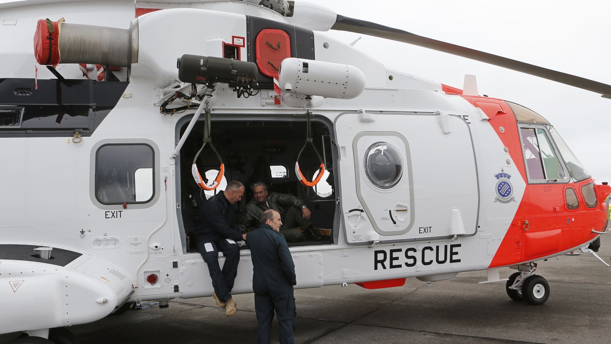 AW101 på utstilling på Sola. I løpet av åtte måneder skal redningshelikopteret settes i drift fra denne basen.