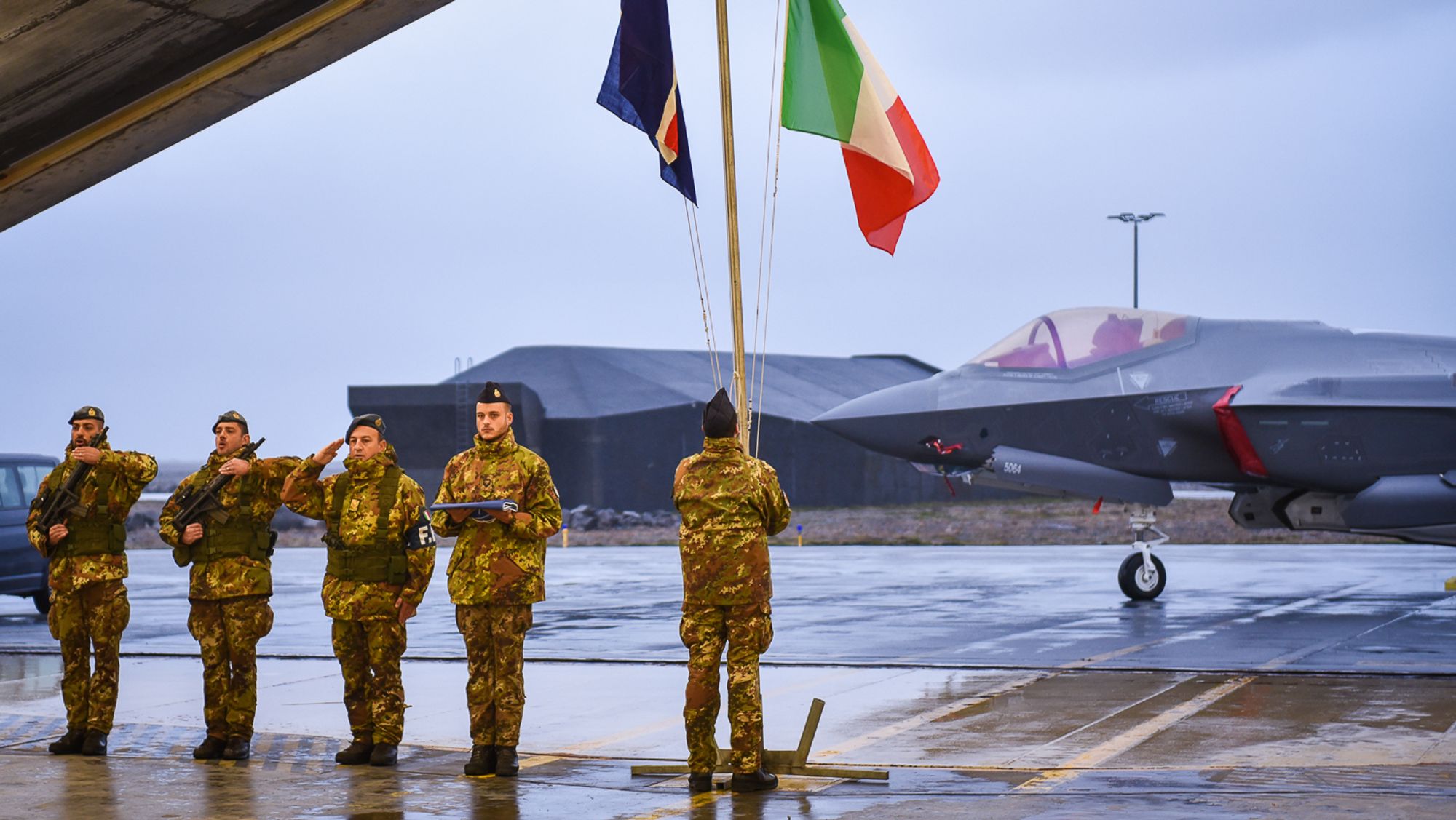 Italia tok kontroll over islandsk luftrom på vegne av Nato lørdag 5. oktober. Det er første gang F-35 brukes til QRA-beredskap.