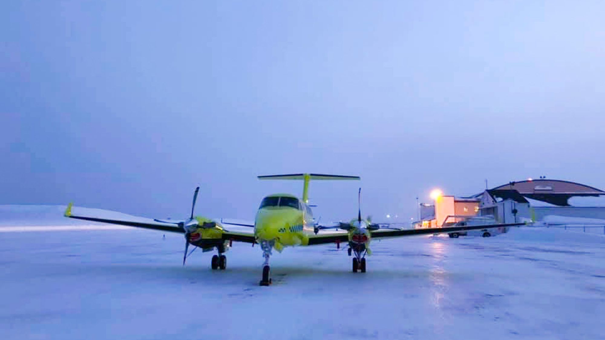 Fem av de nye Beech B250-flyene til Babcock er tatt ut av tjeneste på grunn av tekniske problemer. Med seks operative fly betyr det at tjenesten nesten er halvert.