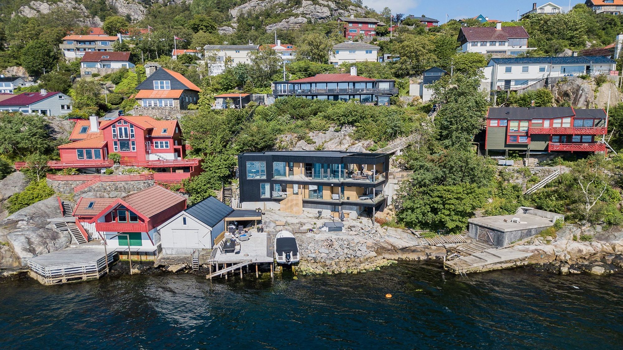 Energiminister Terje Aasland (Ap) har beregnet at Norgespris vil koste 1,27 milliarder kroner å finansiere i årets tre siste måneder.