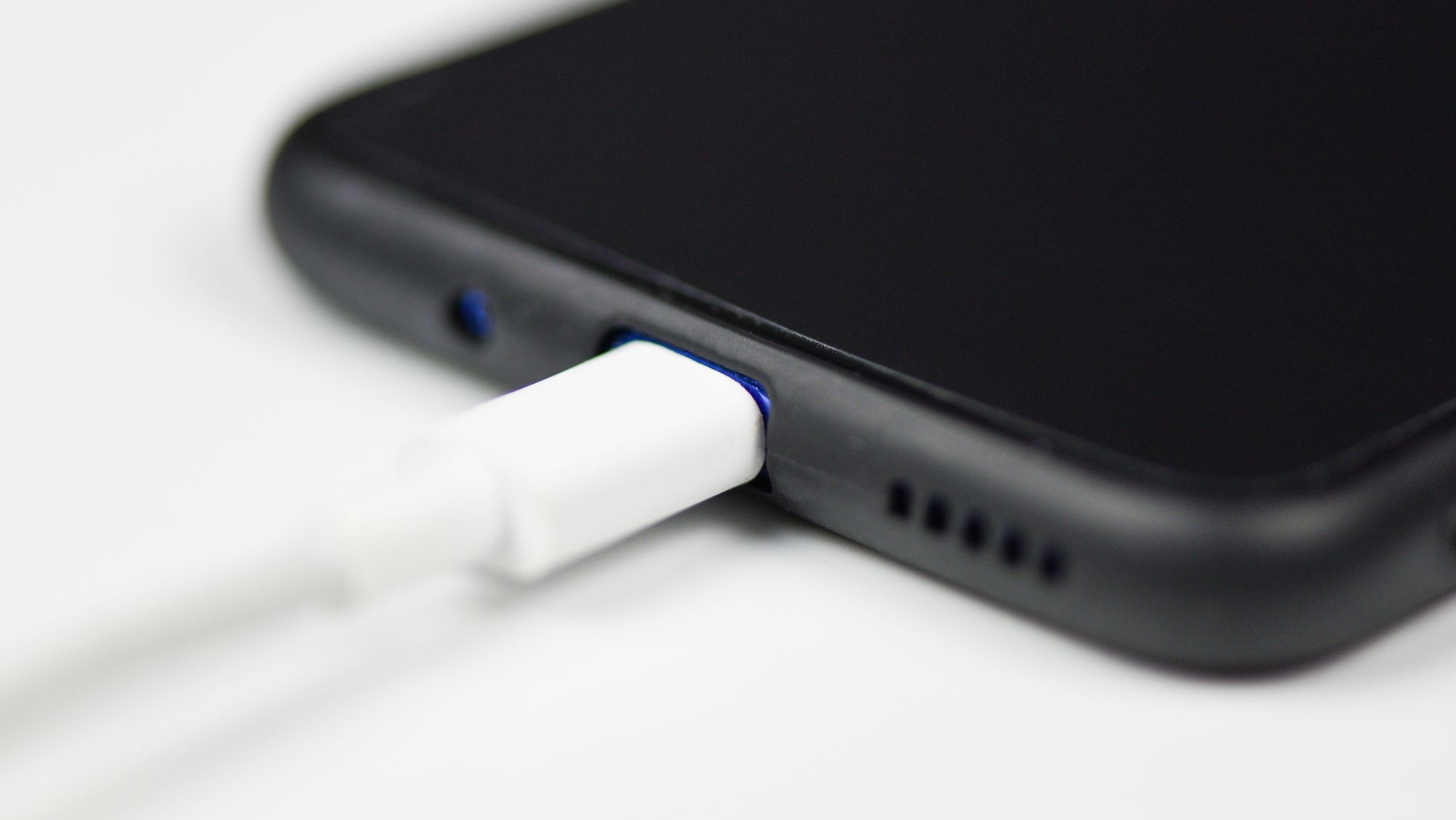 De fleste Android-mobiler lades allerede med USB-C-standarden, og om EU får viljen sin, kan de tvinge også Apple til å omfavne standarden.