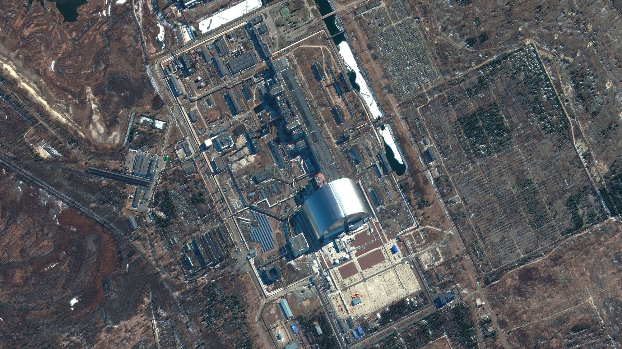 Et satellittbilde viser atomkraftverket i Tsjernobyl under Russlands invasjon av Ukraina.