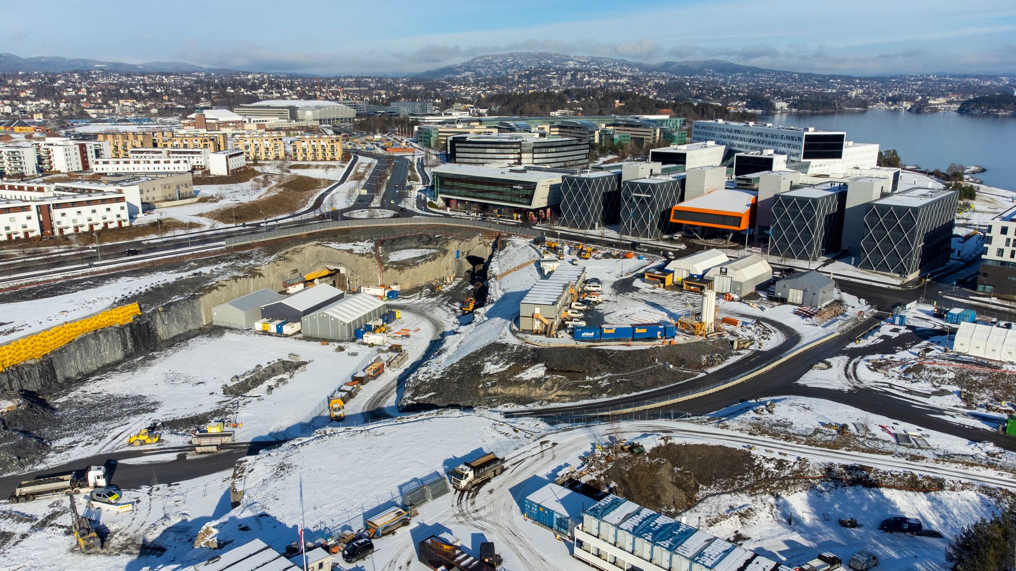 Fornebubanen skal gå fra Majorstuen til Fornebu. Den skal stå ferdig i 2029 og totalkostnaden kan bli nærmere 27 milliarder