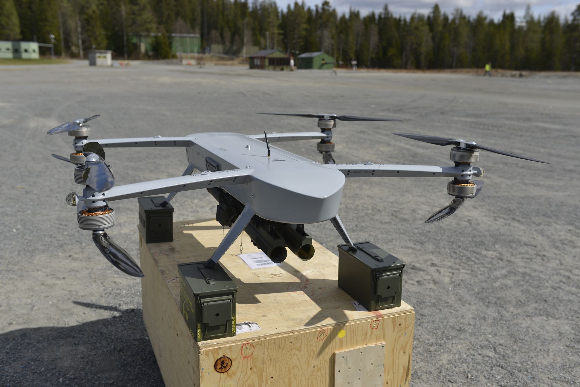 Denne Griff-dronen påmontert to M72 panservernraketter kan allerede testes dersom man søker til riktig myndighet.