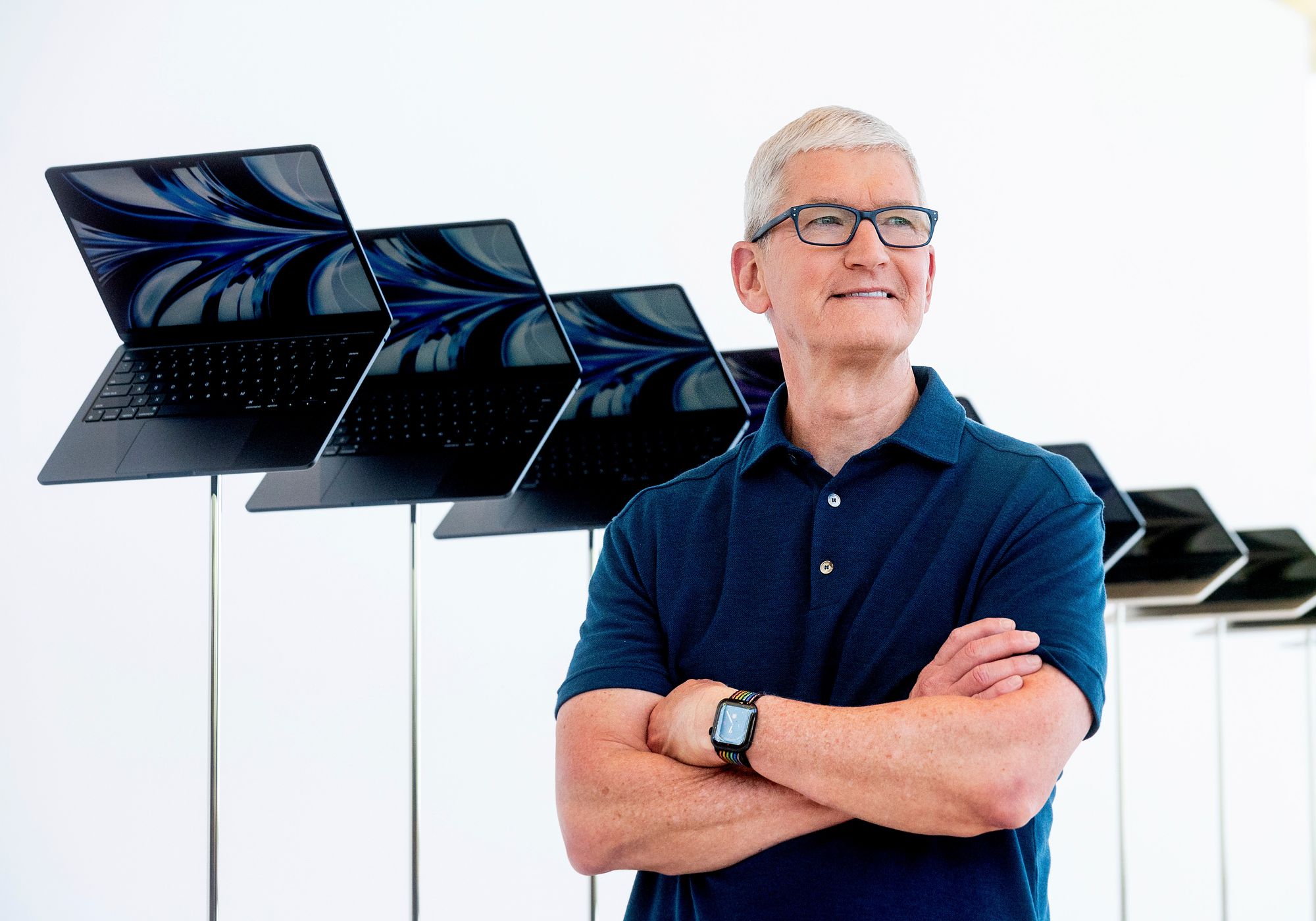 Apple, her ved sjef Tim Cook, har gått litt stille i dørene på KI-fronten, men det er nå tegn på store ambisjoner.