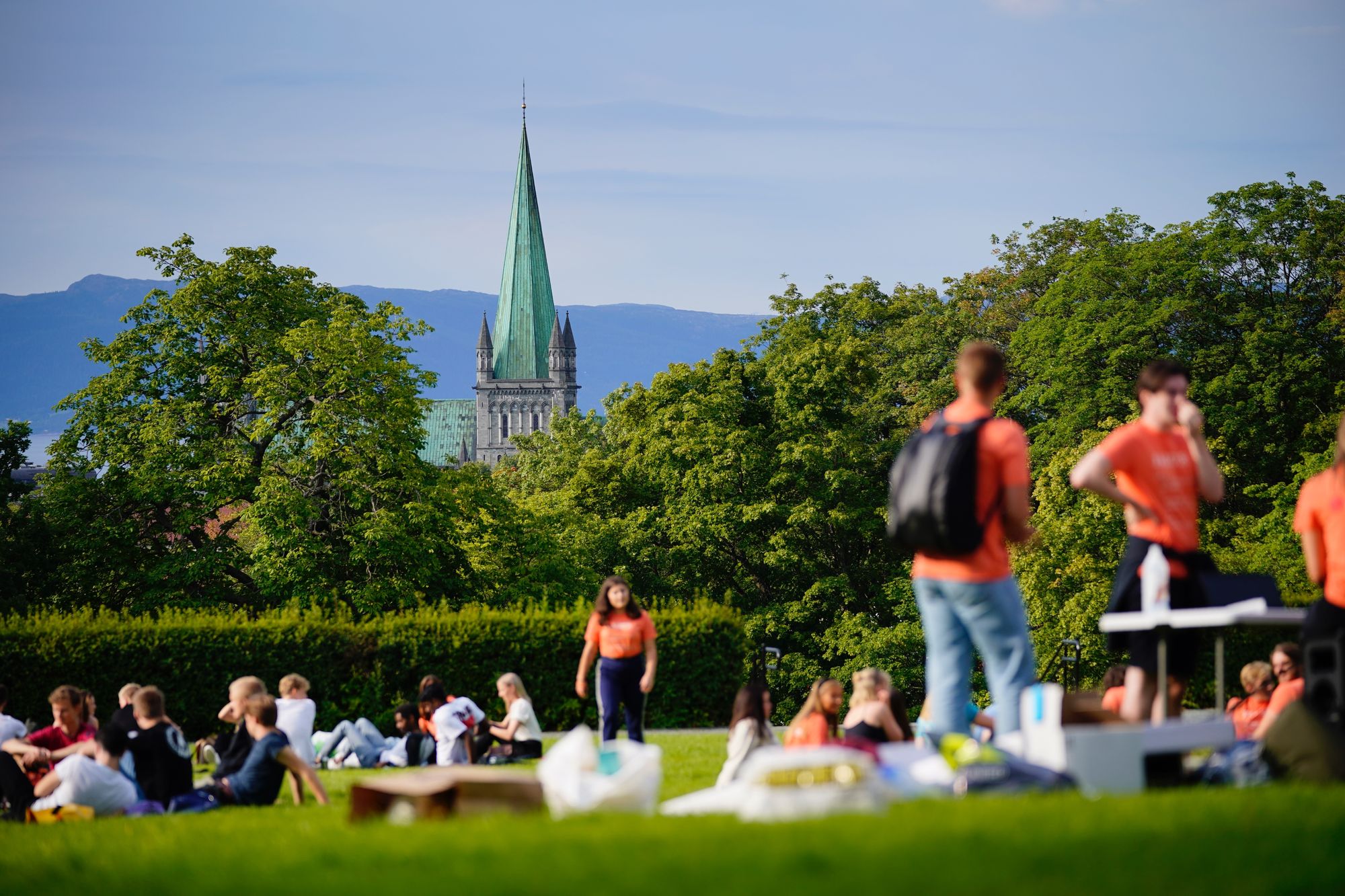 NTNU-studenter med mastergrad er blant dem staten gjerne skulle rekruttert flere av.