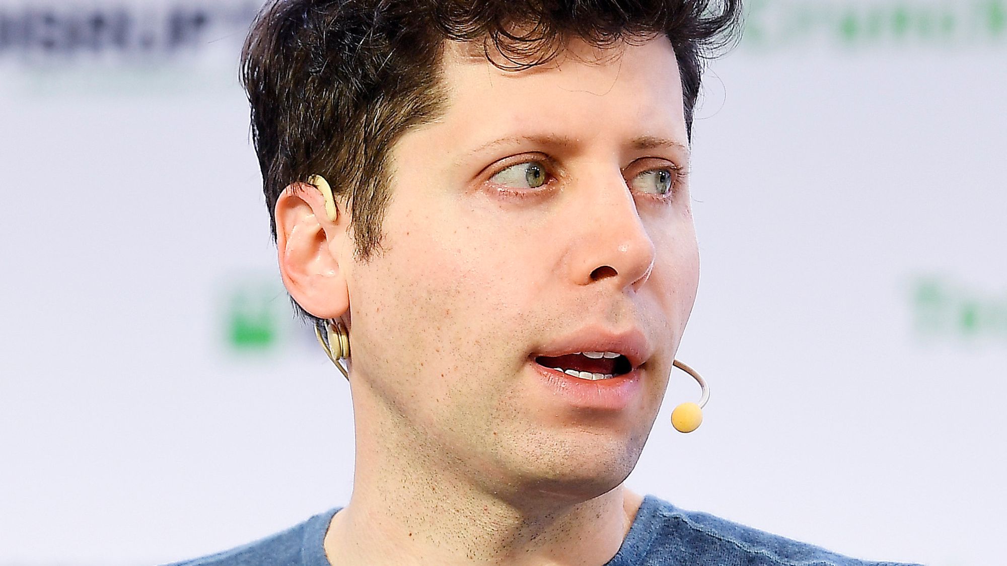 Open AI, her ved sjef Sam Altman, foretar store interne endringer som noen frykter kan true selskapets oppdrag.