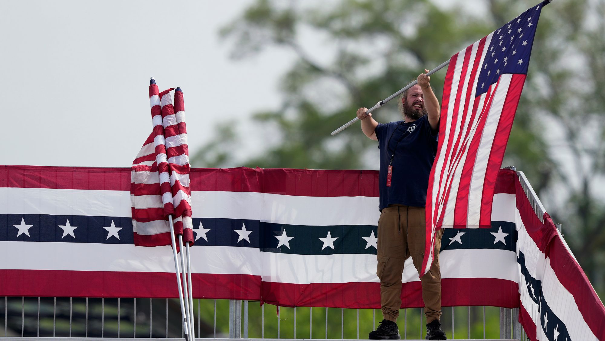 I en tid med stor mistro til valgresultat i USA frykter eksperter at tilliten blir enda mindre når kunstig intelligens blir et viktig verktøy i den kommende presidentvalgkampen. 