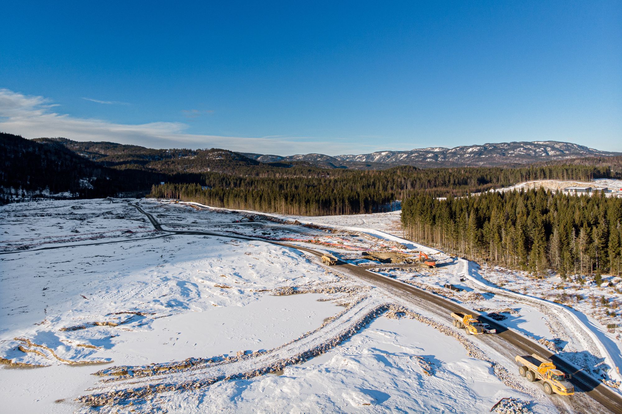 Googles nye datasenter bygges på Gromstul utenfor Skien i Telemark. Sentre det er søkt om i Sør-Rogaland, vil kreve mer strøm enn alle boliger i prisområde NO2, ifølge Stavanger Aftenblad.