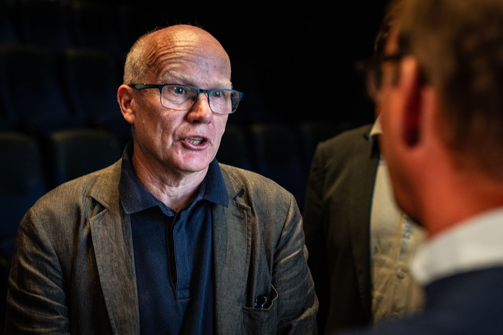 – Her ligger det tøffe politiske tak foran oss, sier Høyres Hårek Elvenes.