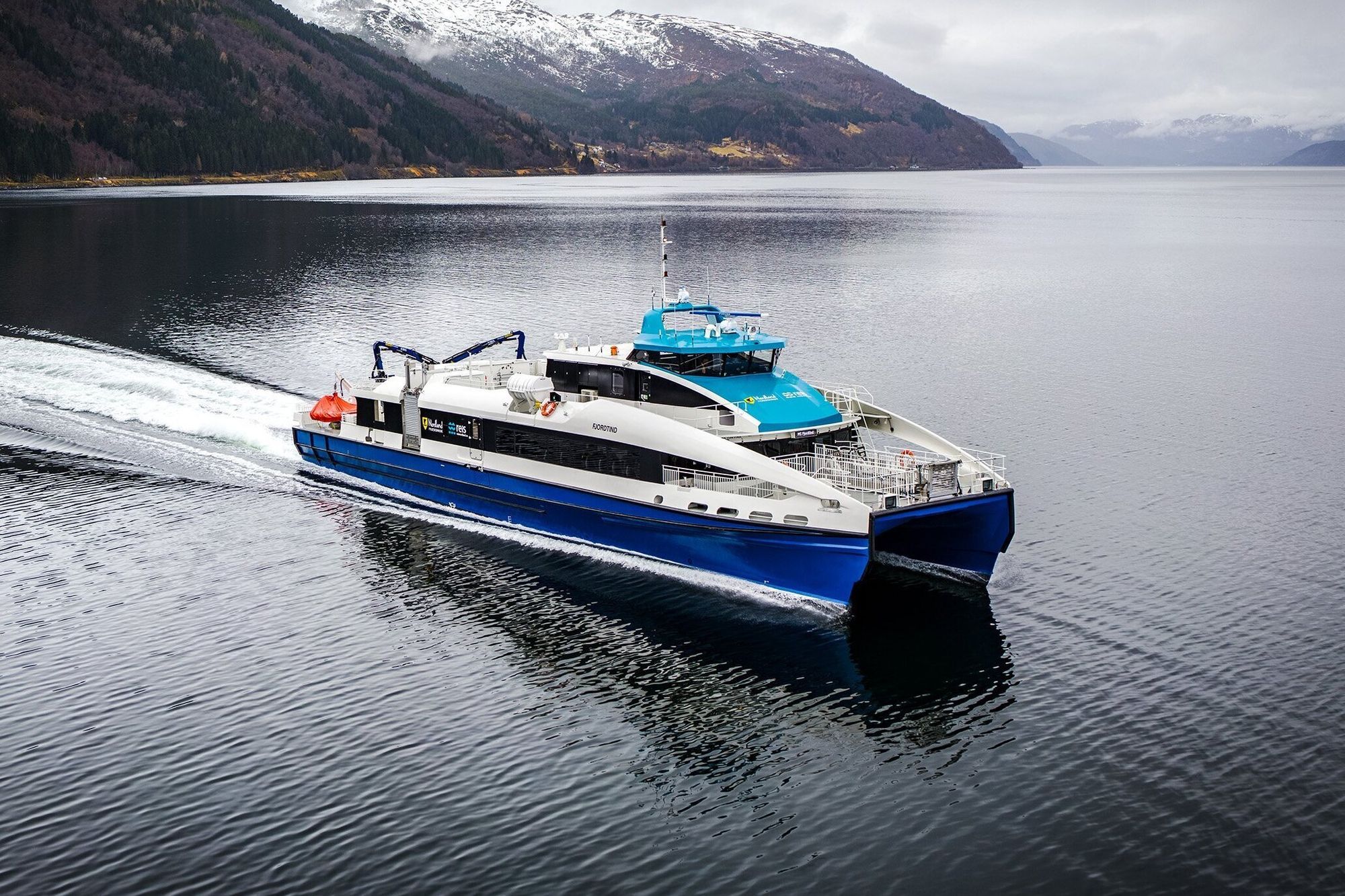 Hurtigbåten Fjordtind ble levert til Nordland tidligere i år, men har hatt store problemer siden da.