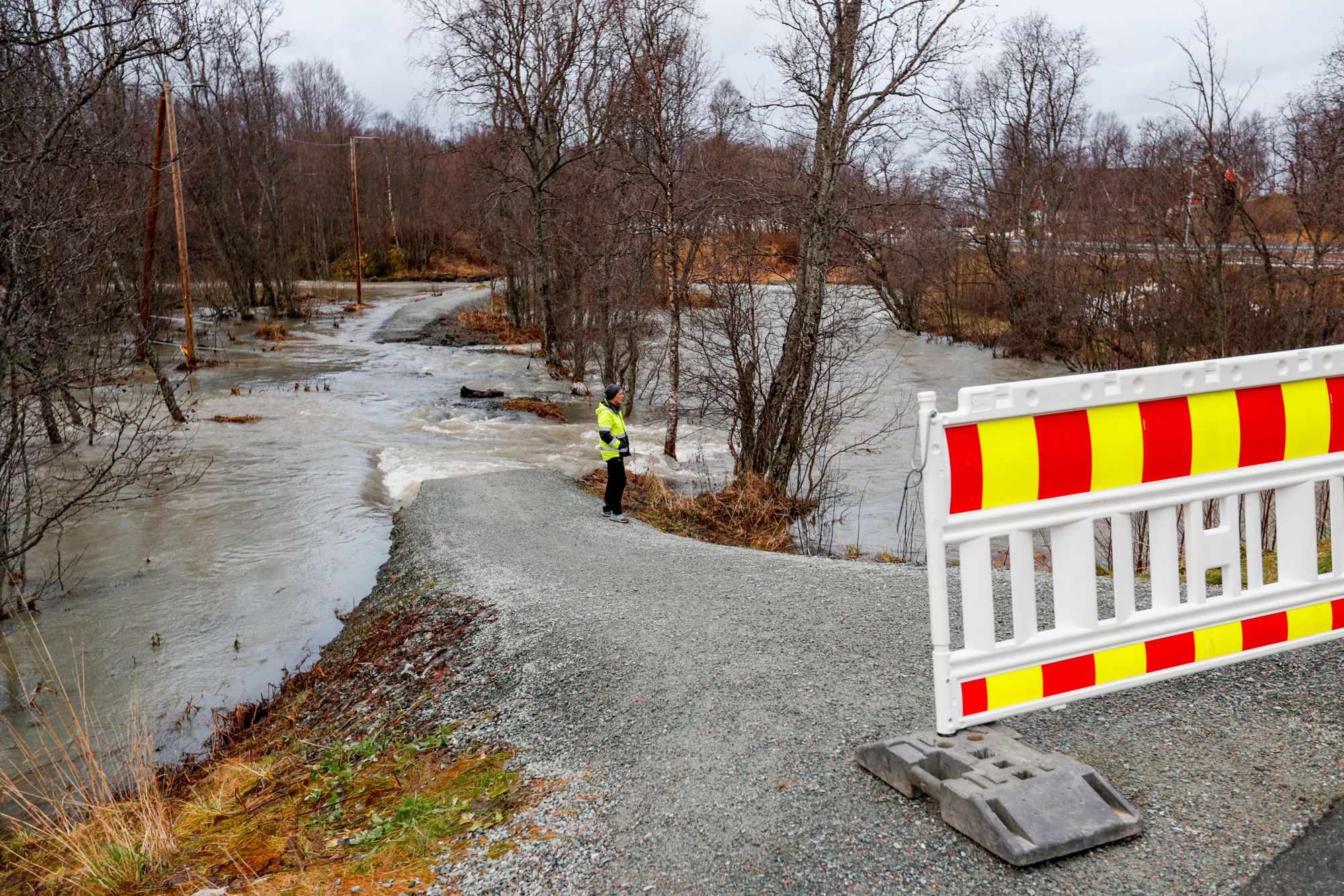 Det ventes mye nedbør i Nord-Norge de kommende dagene. Bildet er fra Tromsø forrige måned, da nedbøren førte til flomskader flere steder.