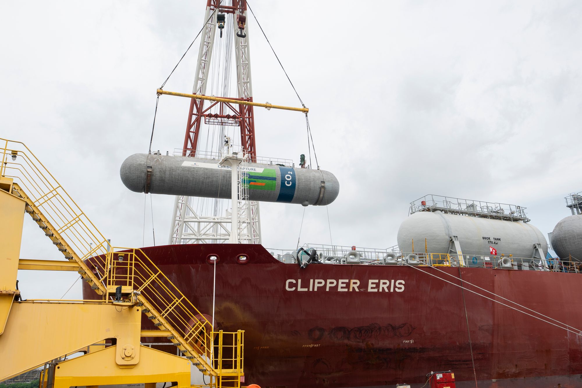 Clipper Eris får installert karbonlagringstanker.