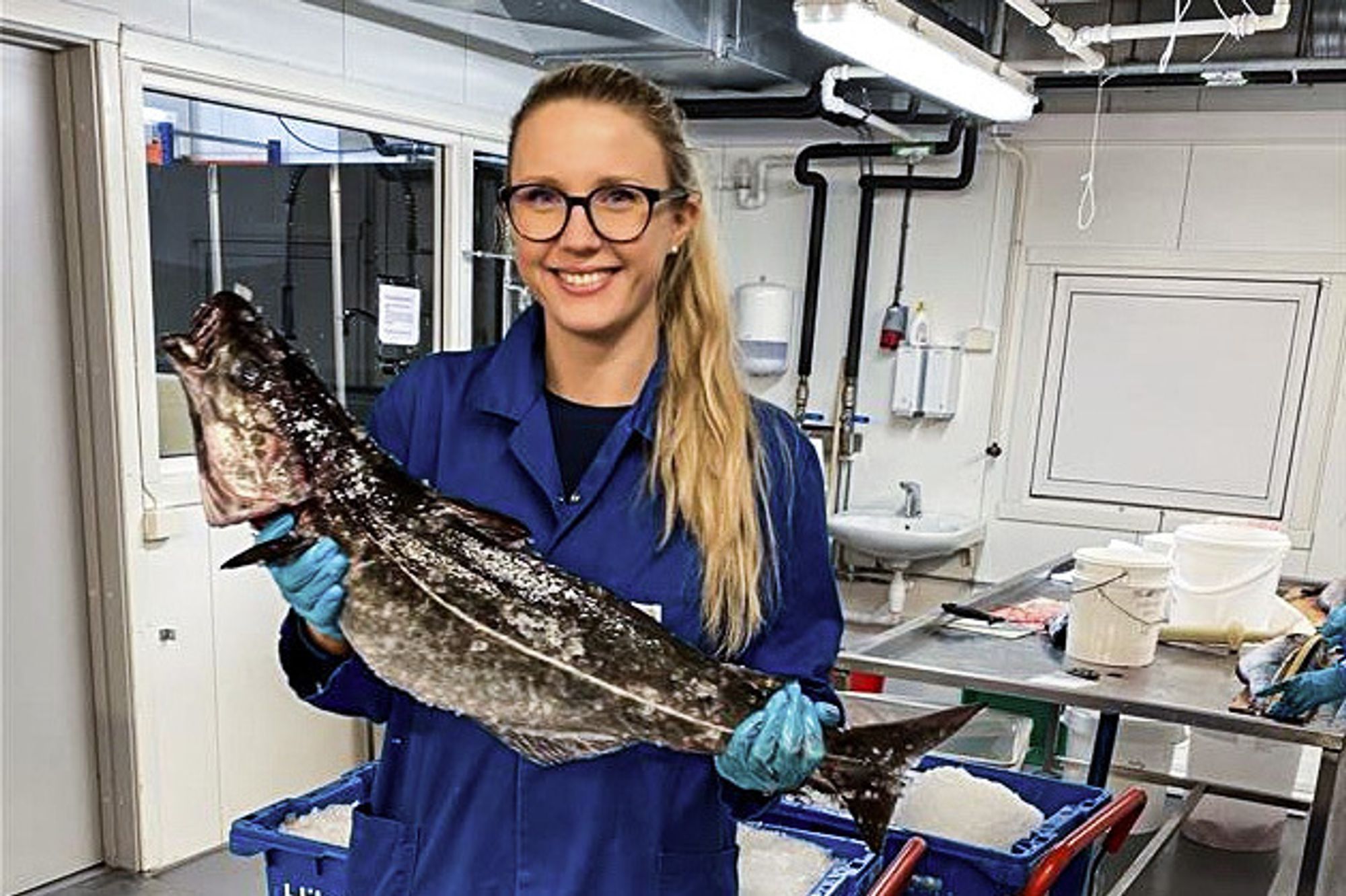 Forsker Line Skontorp Meidell har tatt doktorgrad på utnyttelse av restråstoff fra havet. Eller fiskeslo, om du vil.