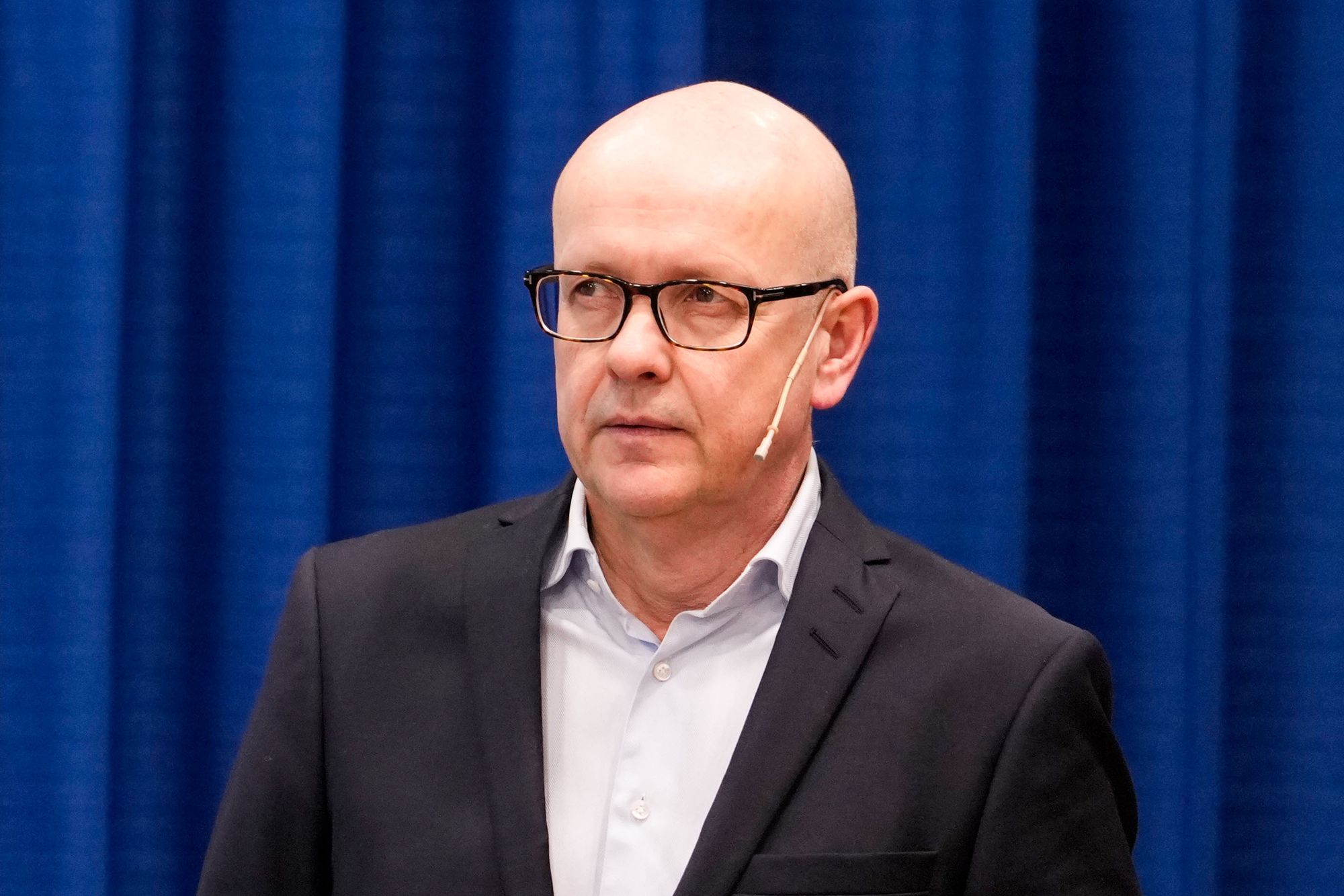 Et utvalg har vurdert den nasjonale kontroll med landets digitale infrastruktur. Fredag 28. februar presenterte utvalgsleder og Simulamet-direktør Olav Lysne en omfattende rapport med anbefalinger til Regjeringen.