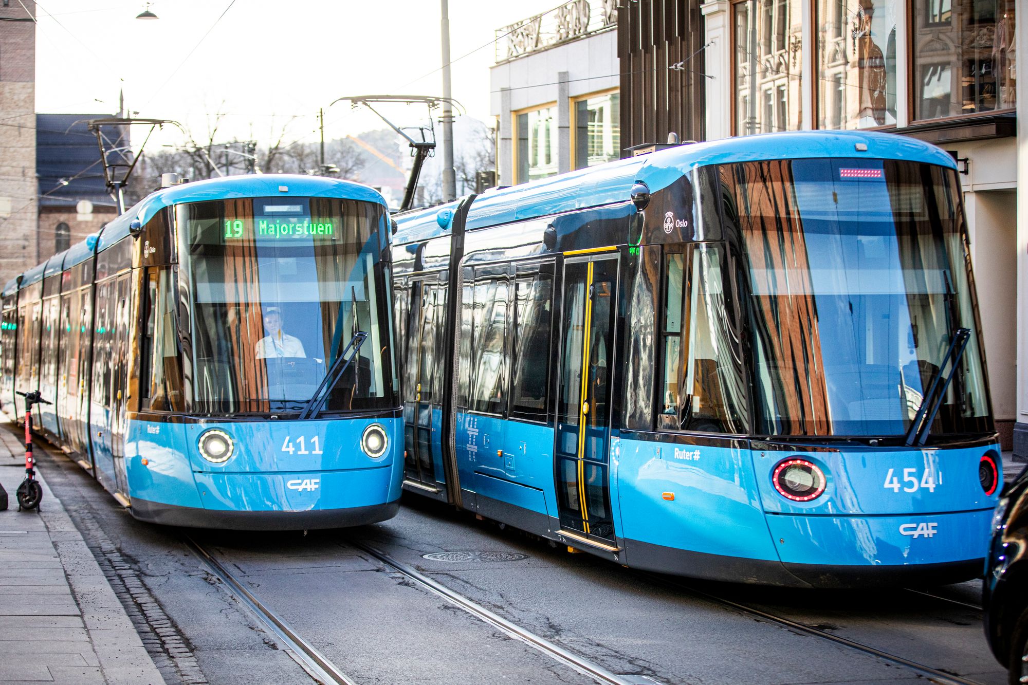 Alle trikkene i byen må på verksted etter bruk av feil type sand i bremsesystemet. 