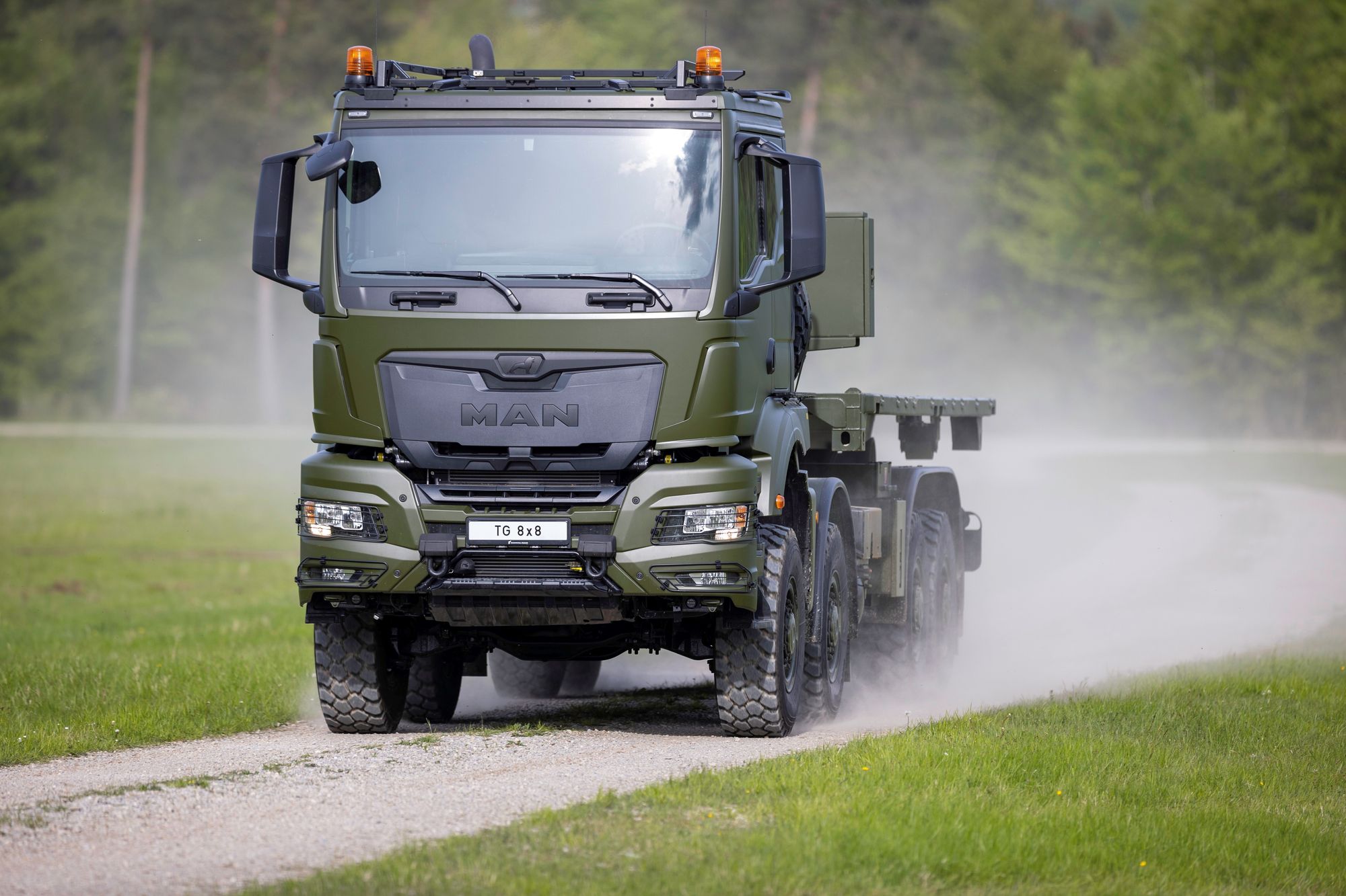 Forsvarsmateriell har signert kontrakt for kjøp av 124 nye lastevogner til Forsvaret. Leverandør er tyske Rheinmetall MAN Military Vehicles (RMMV). TG 8x8 (bildet) er lastvogntypen som kjøpes inn nå. 