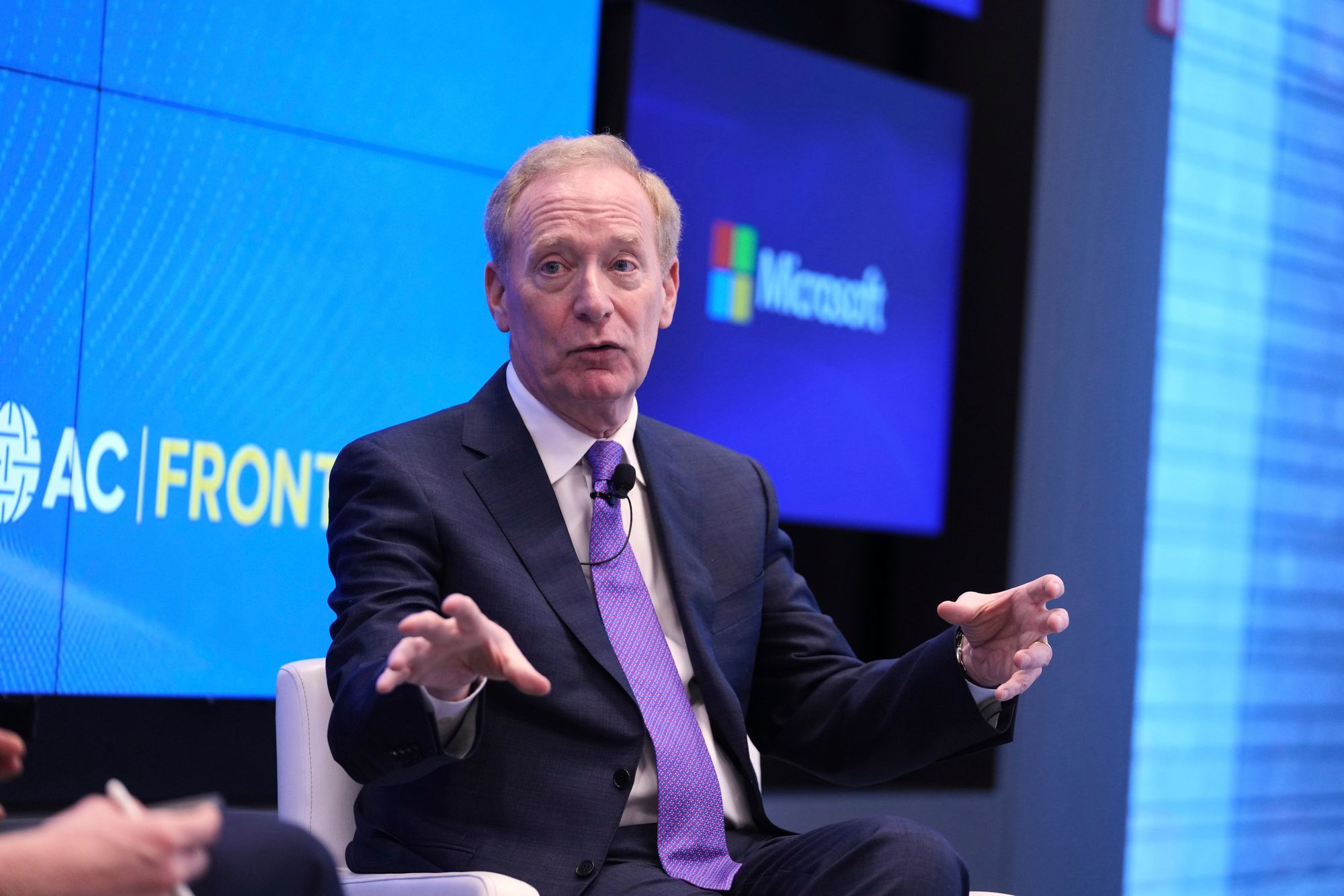 Microsofts president, Brad Smith, kom med et tydelig budskap til sitt europeiske publikum under en hovedtale i Brussel onsdag.