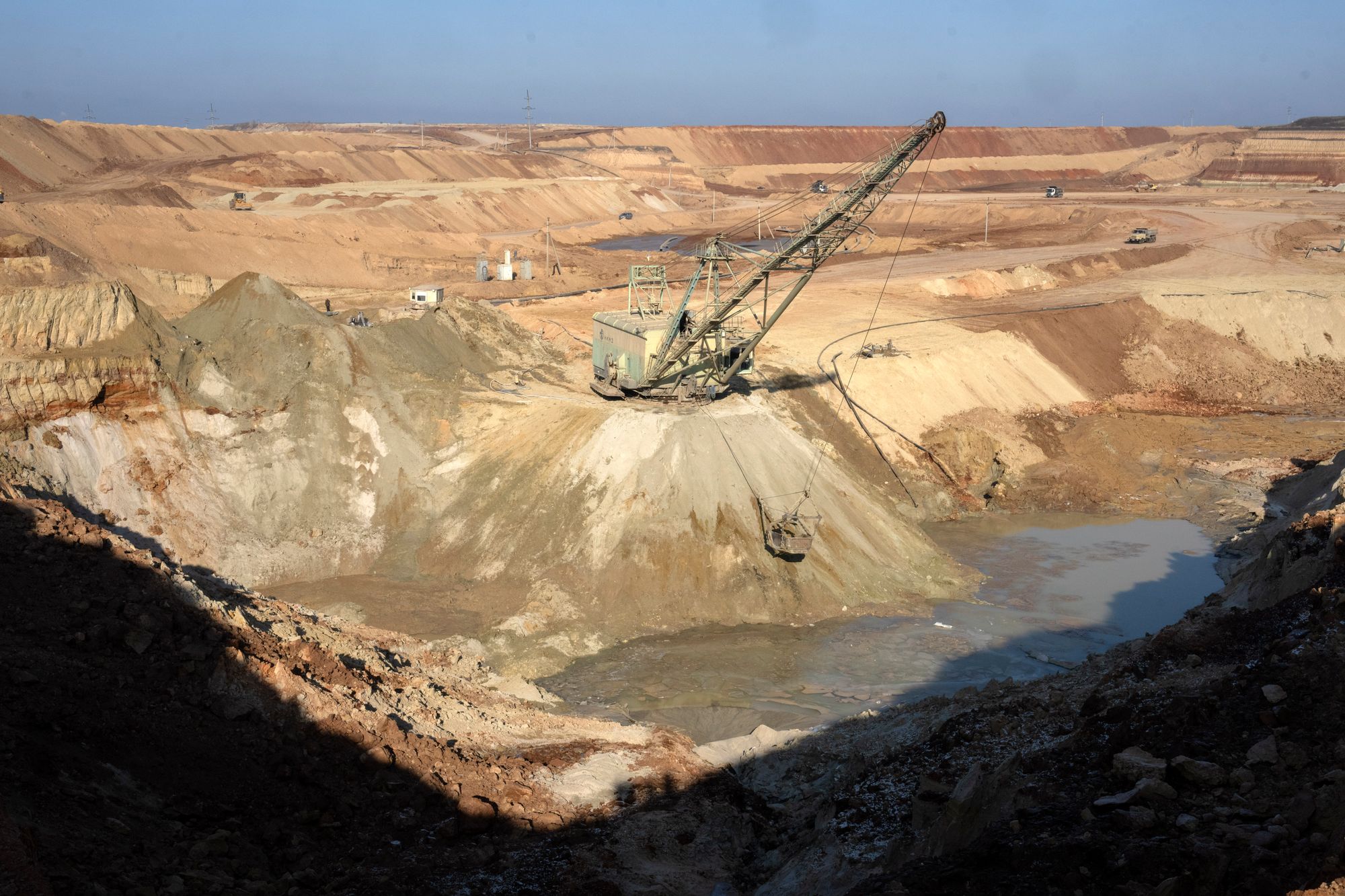 Ukraina og USA er enige om en avtale som sikrer amerikanerne førsterett til nye avtaler om utvinning av mineraler og andre naturressurser i Ukraina. Bildet er fra en ilmenitt-gruve i Kirovohrad-regionen i Ukraina.