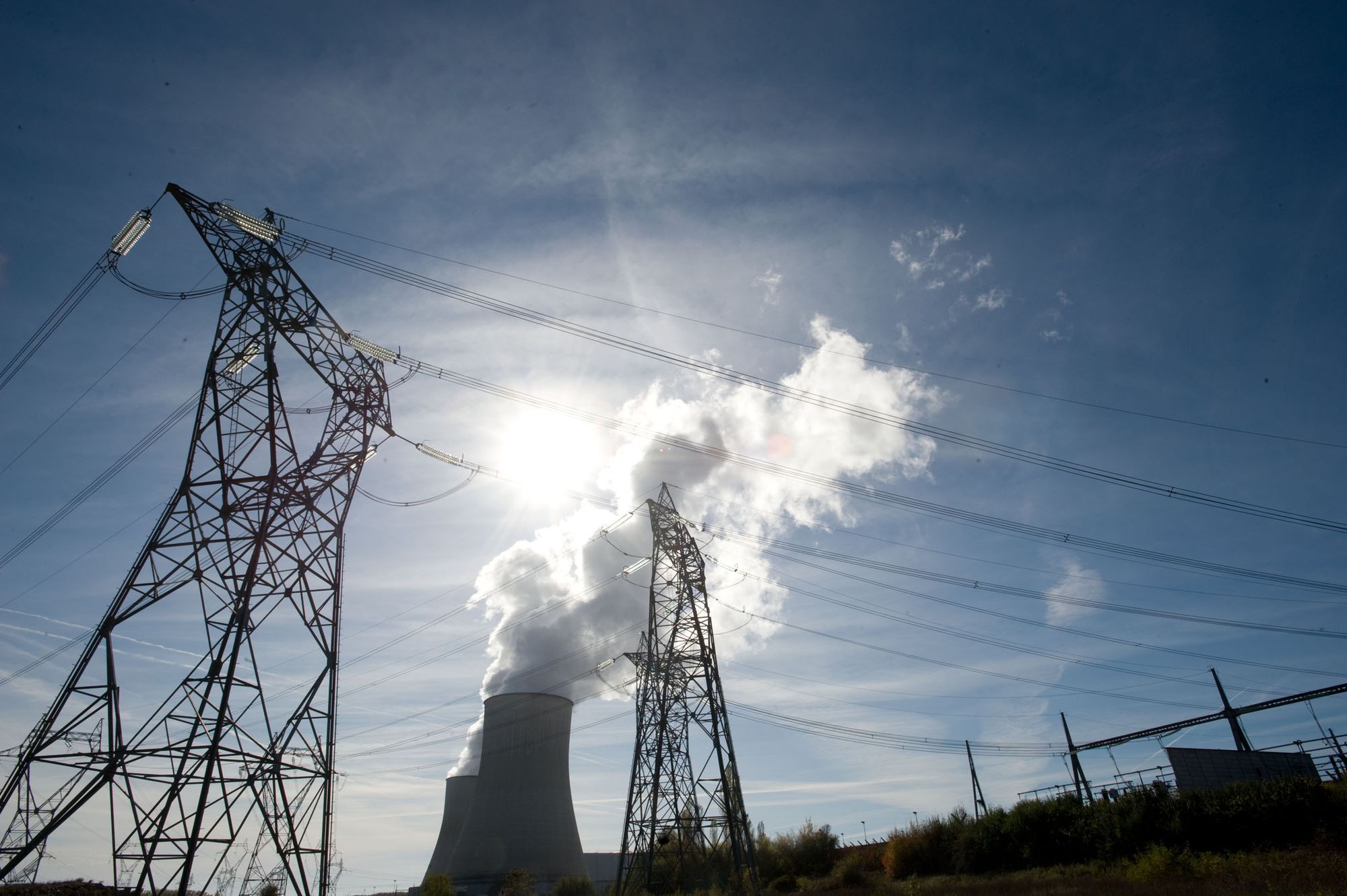 En fordel med kjernekraft er at den ikke slipper ut CO2. Dette er det moderne Civaux-anlegget i Frankrike. Nå skal teknologien bli tilgjengelig for fattigere land.