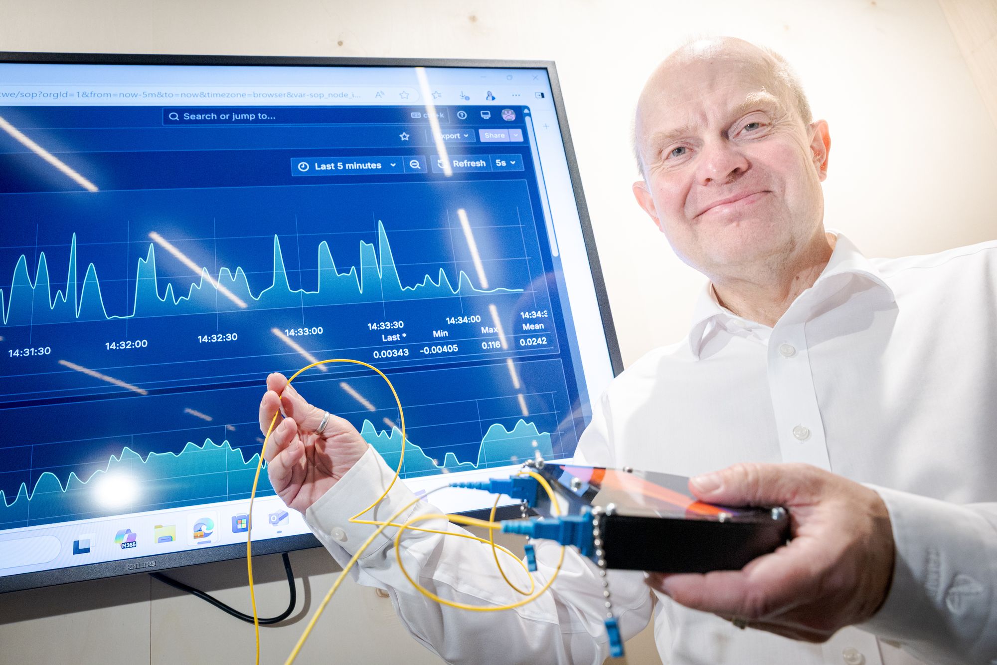 FoU-leder Steinar Bjørnstad i Tampnet fortalte under IGF2025 på Lillestrøm om bruk av fibernettet som sensor – for å beskytte nettopp fibernett.