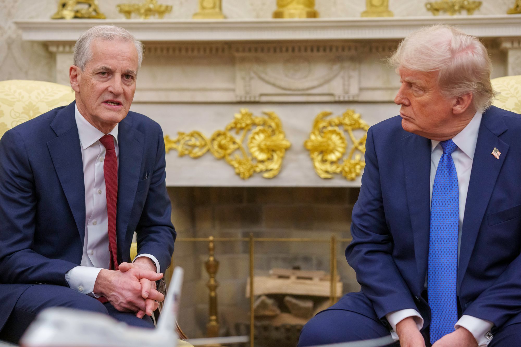 Statsminister Jonas Gahr Støre sammen med USAs president Donald Trump i Det hvite hus i april.