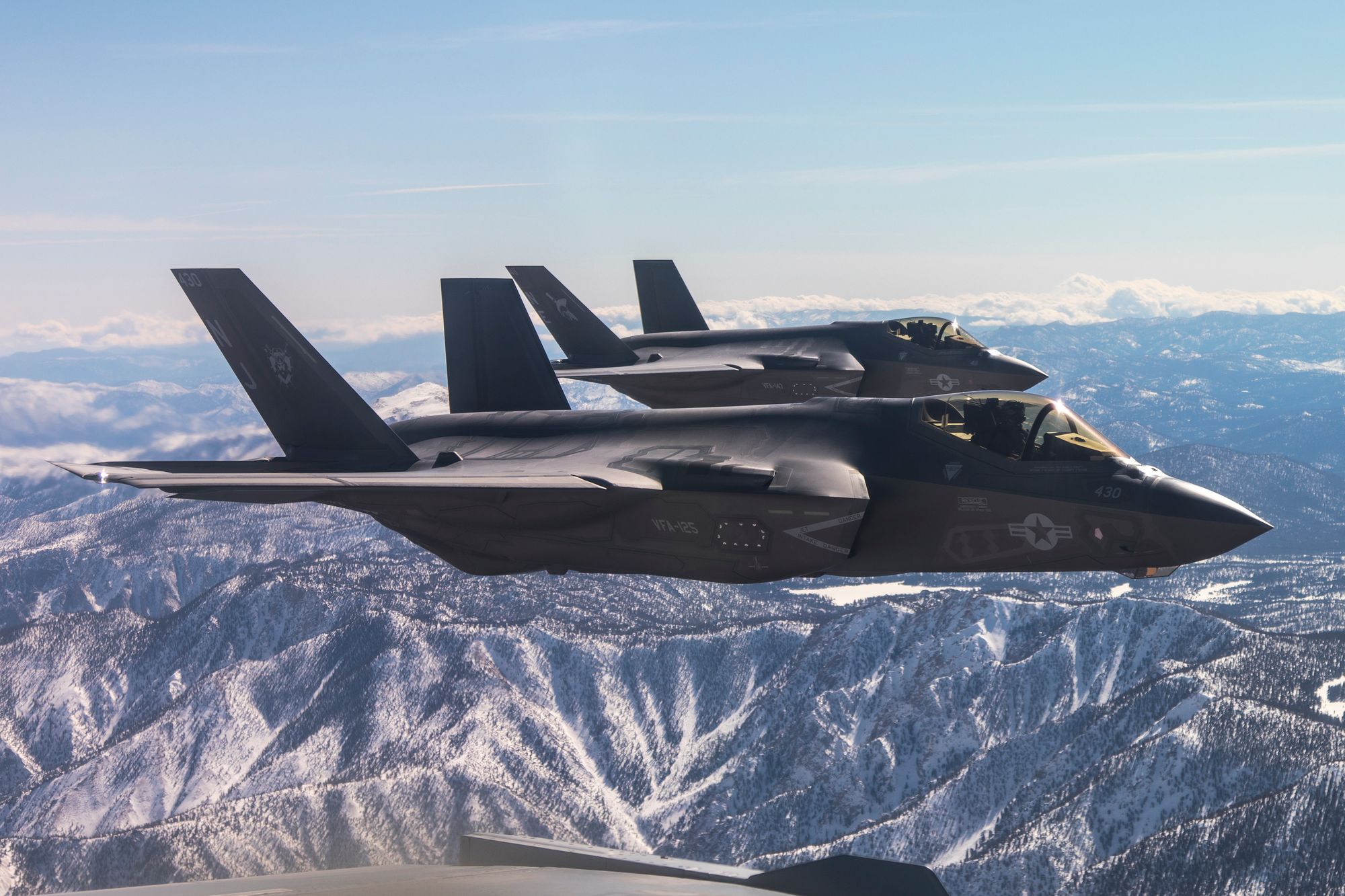 Det var et fly av denne typen, Lockheed Martin F-35C Lightning II, og fra samme skvadron, VFA-125 «Rough Raiders», som styrtet i California natt til torsdag norsk tid.