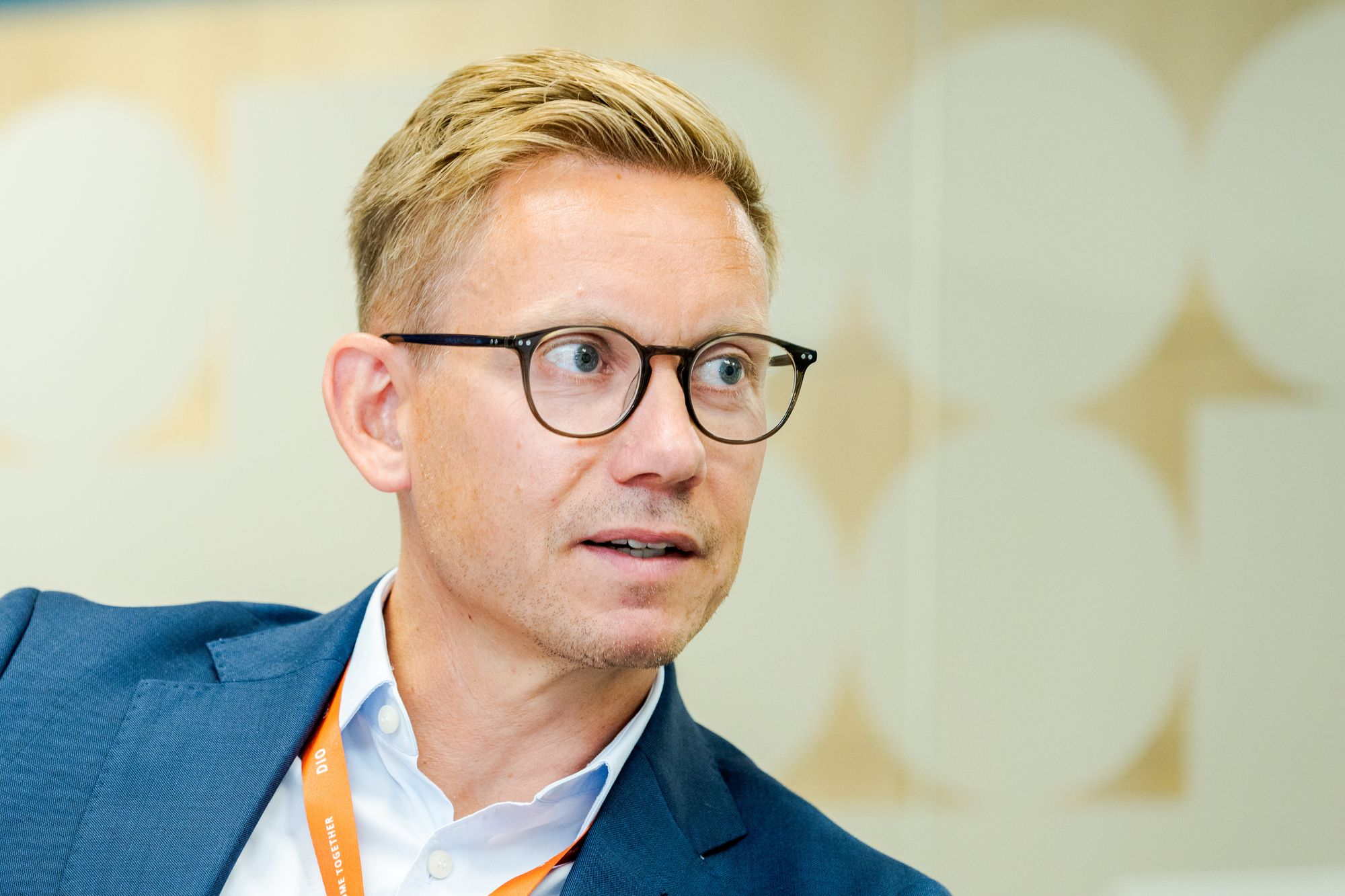 Direktør Anders Aagaard Sørby i DIO forteller at Felles IKT-programmet nå er DIOs ansvar og at avtalene om de tre nye anskaffelsene er en del av programmet.