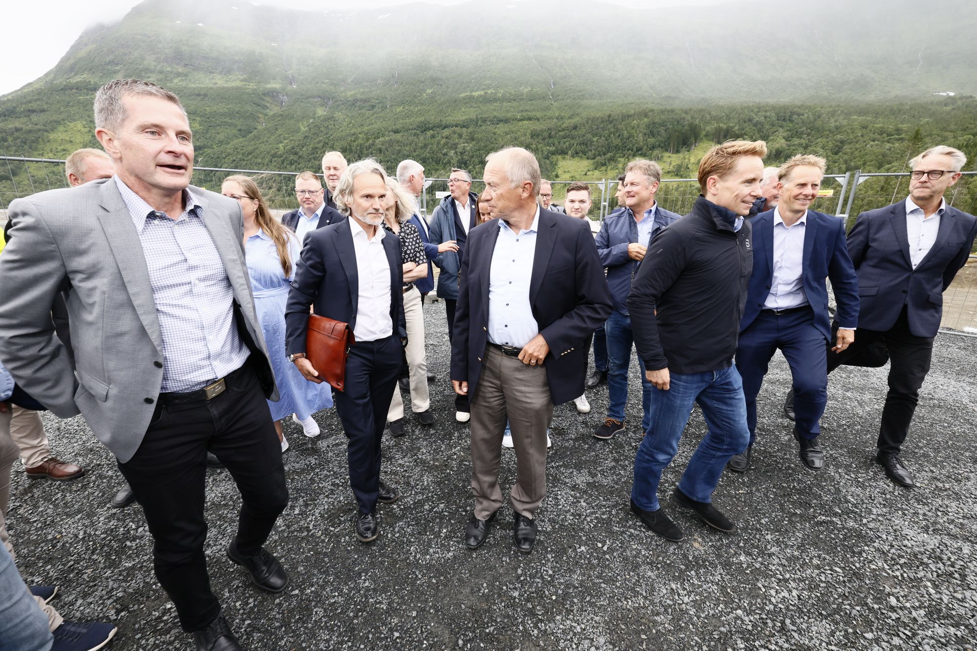 Øivind A. Nilsen, professor i sammfunnsøkonomi ved Norges Handelshøyskole, sier det er en tendens at estimater for ringvirkningene fra industriprosjekter blir blåst opp for å få planene myndighetsgodkjent.