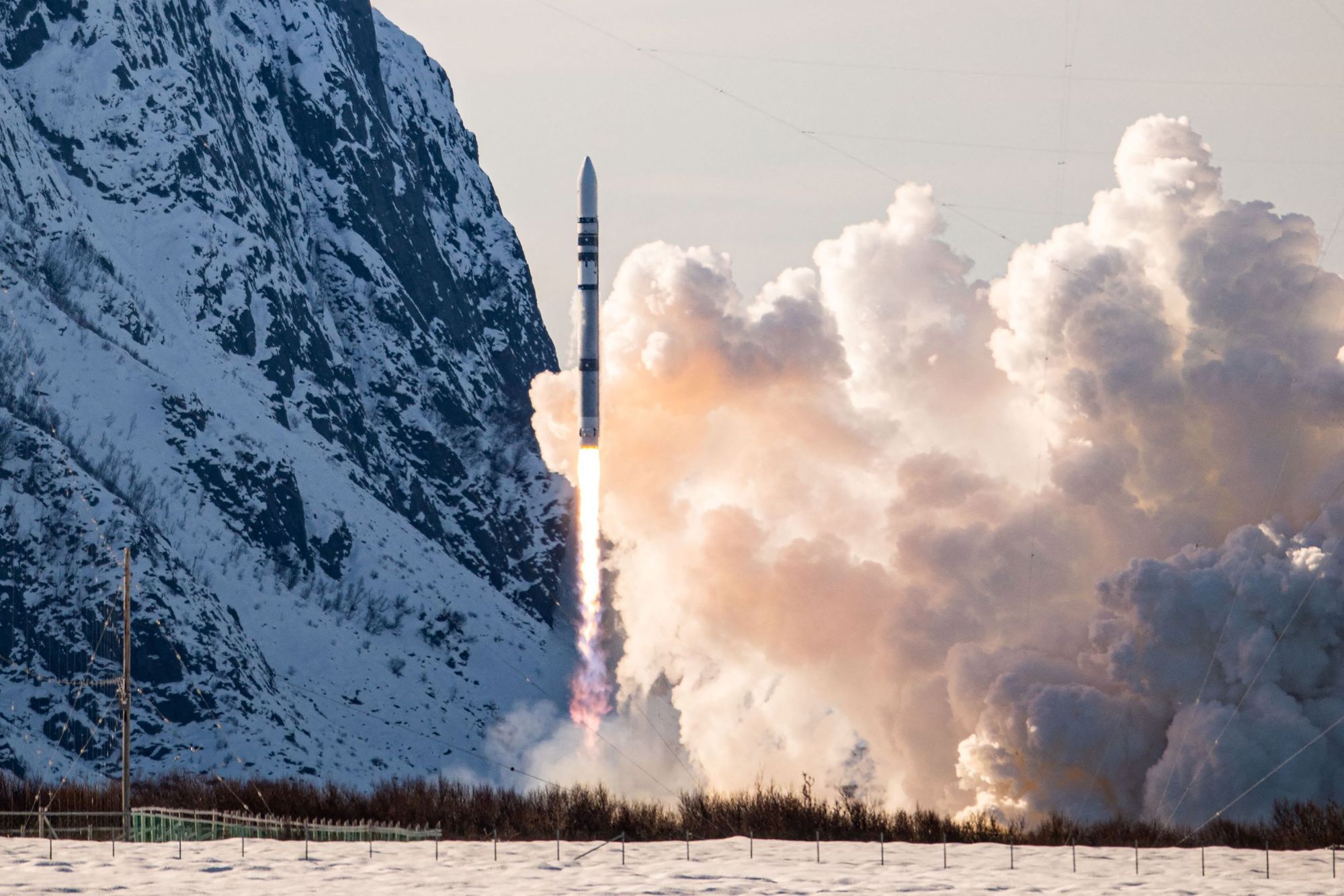 Her tar raketten Spectrum av fra Andøya 30. mars 2025. Mindre enn et halvt minutt senere styrtet den i havet.