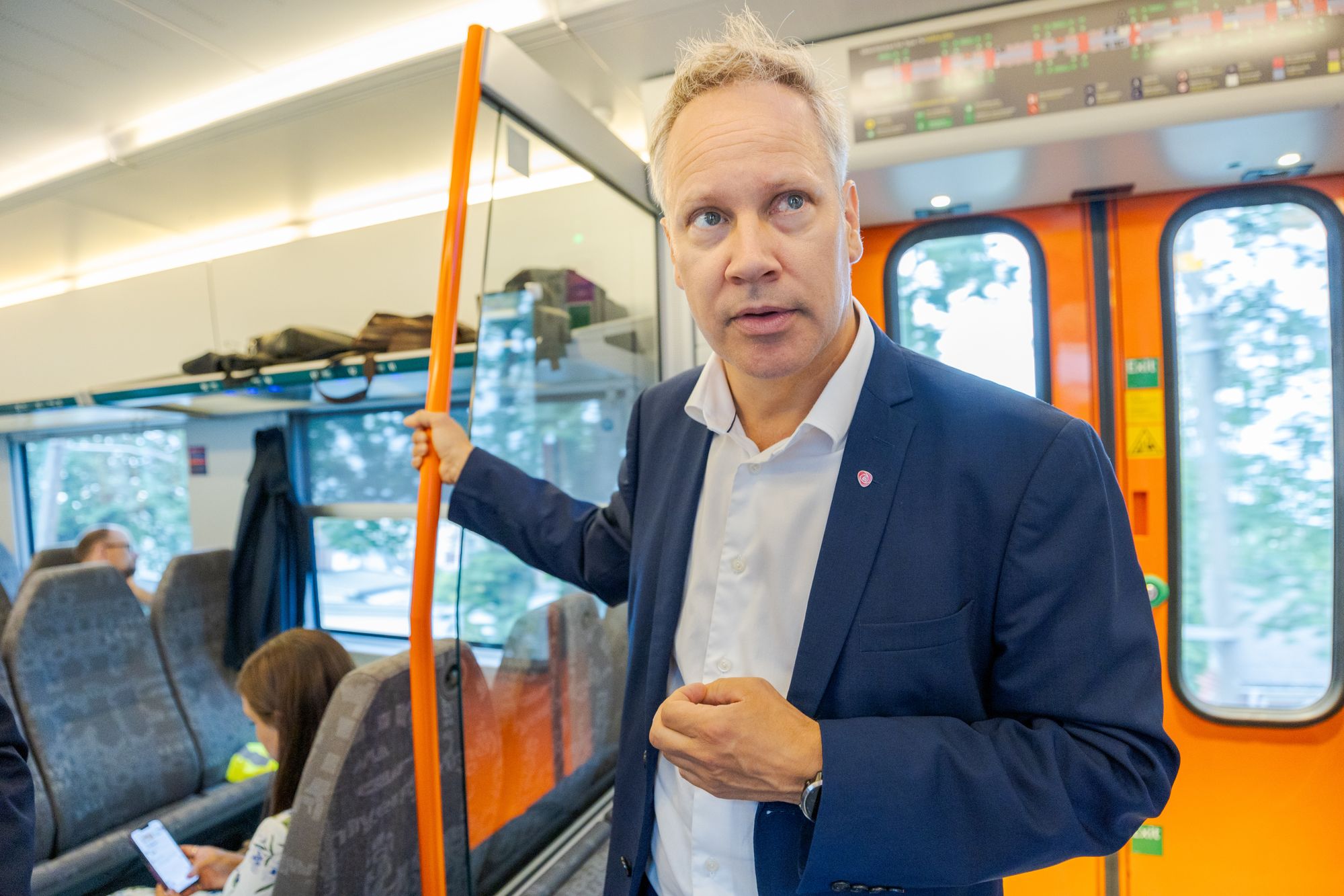 Samferdselsminister Jon-Ivar Nygård (Ap) vil gi en ny milliard til vedlikeholdsarbeid på jernbanen.