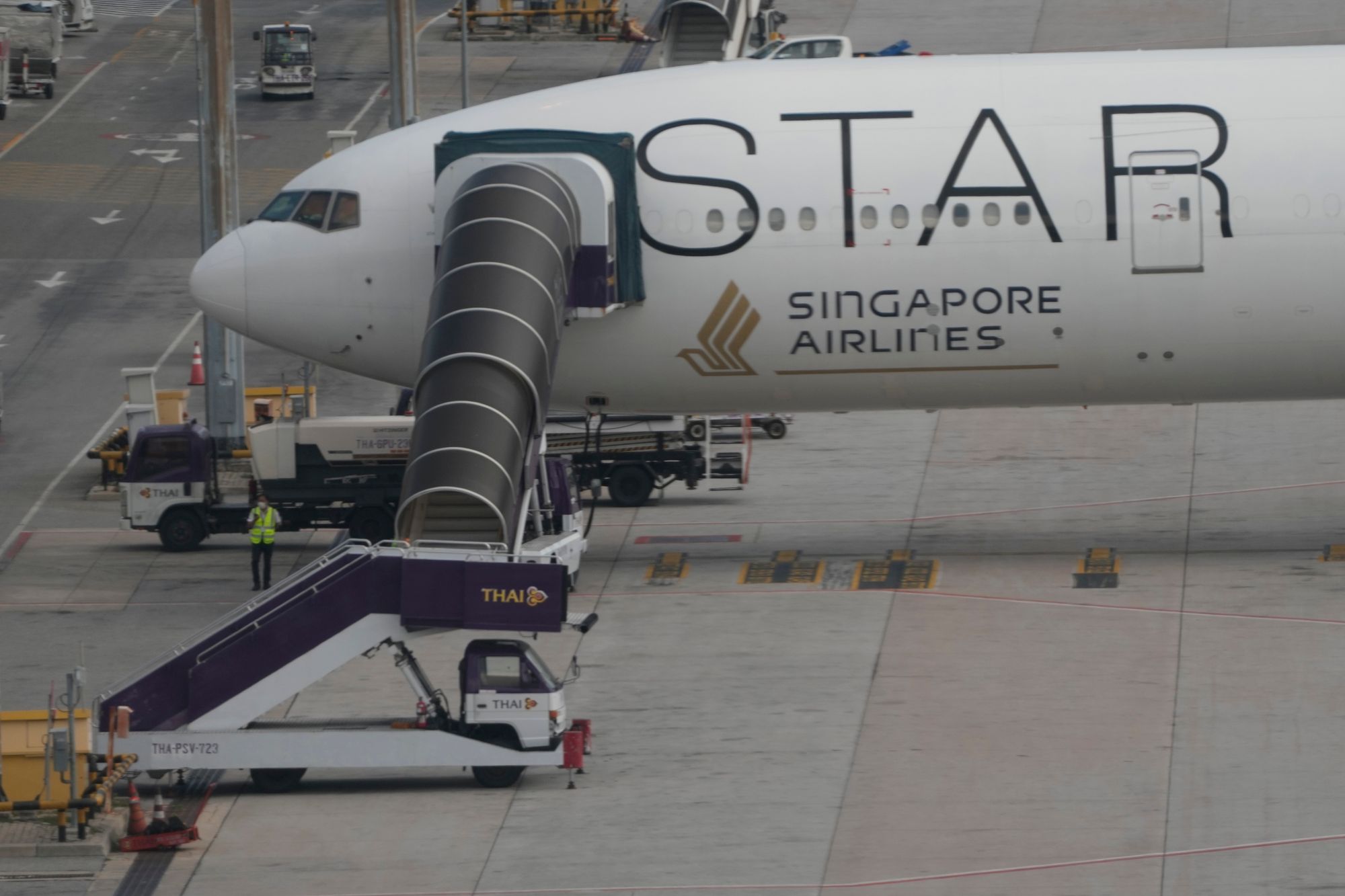 I mai i fjor ble dette flyet fra Singapore Airlines utsatt for voldsom turbulens.
