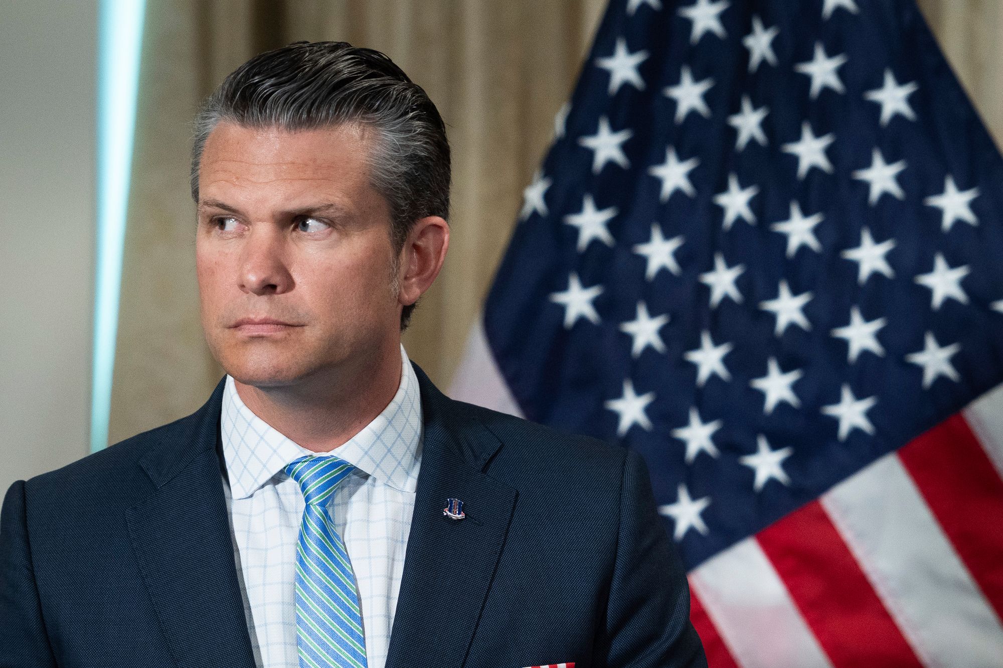 Forsvarsminister Pete Hegseth kan også kalle seg krigsminister med navneendringen.