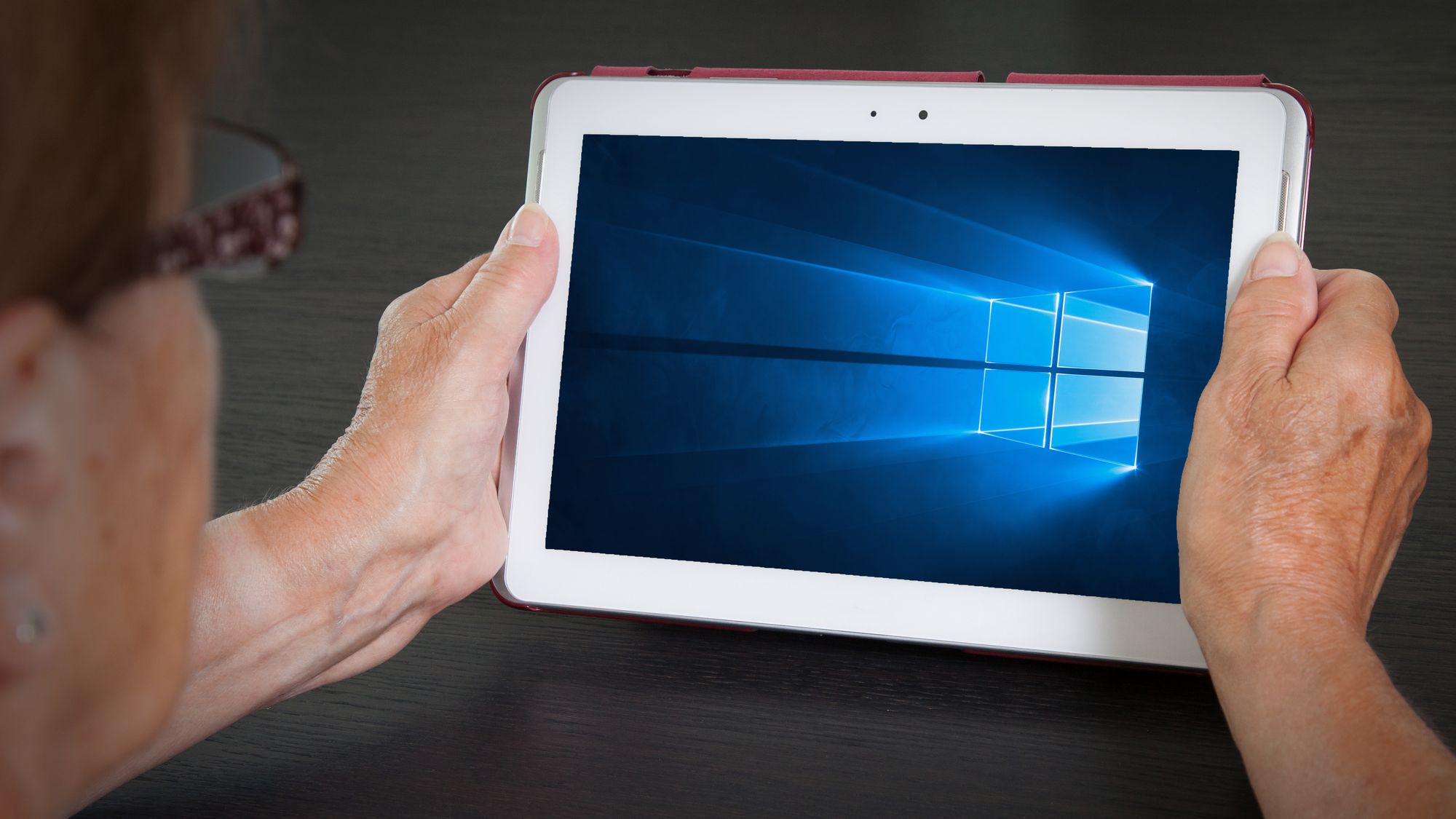 Det begynner å haste med å oppgradere til Windows 11, om man lar seg skremme av mangelen på støtte og oppdateringer.